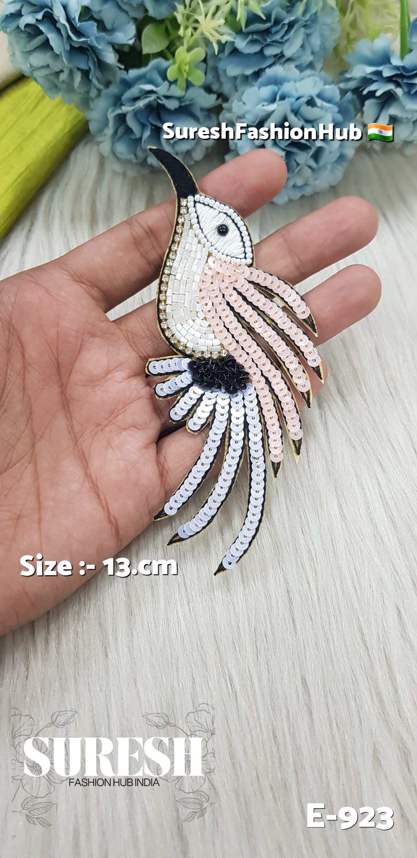 E-923 Peach Left Side Humming Bird Patch