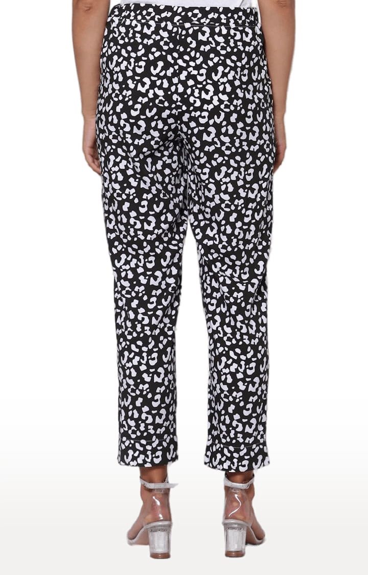 Women's Black and White Cotton Blend Printed Casual Pant