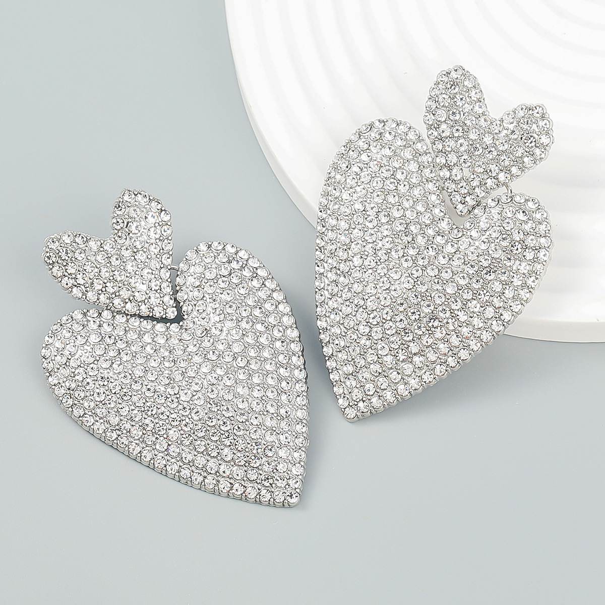 LOVE SHELL EARRINGS