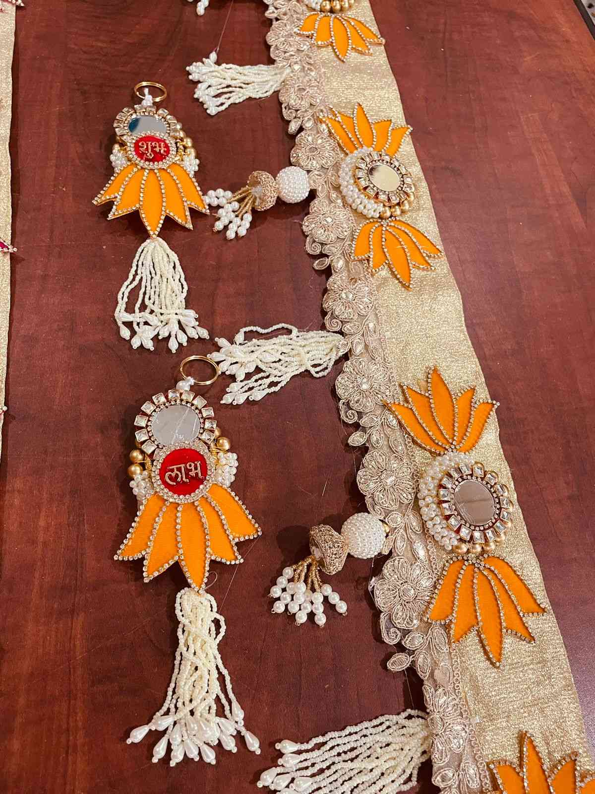 Lotus Bandarwal with hanging