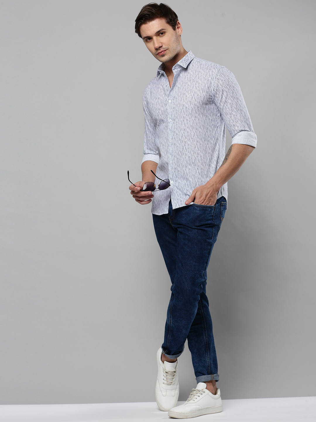 SHOWOFF Men's Spread Collar Long Sleeves Printed White Shirt