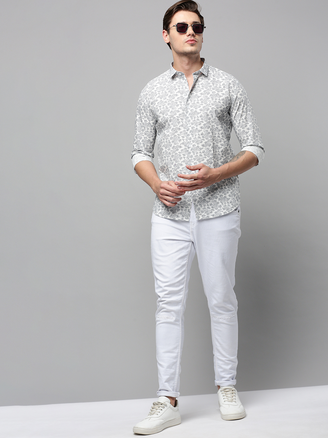 SHOWOFF Men's Spread Collar Long Sleeves Printed White Shirt