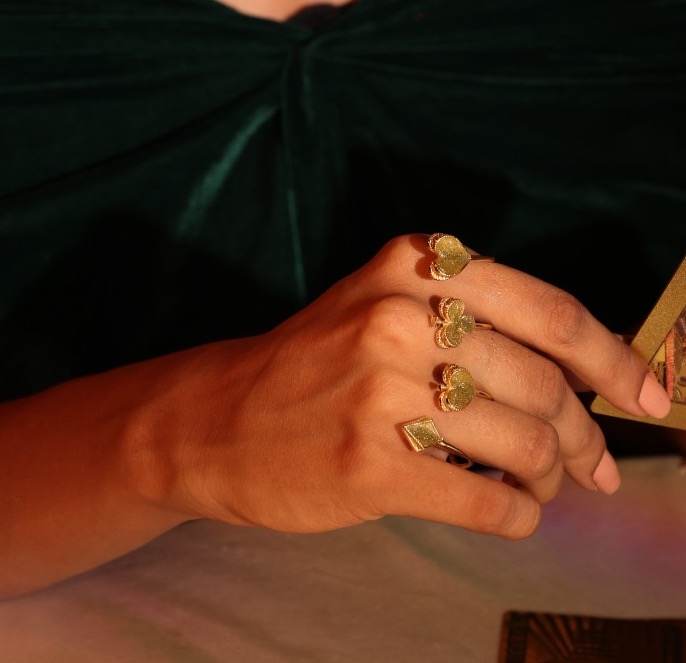 Gold Suits Palm cuff