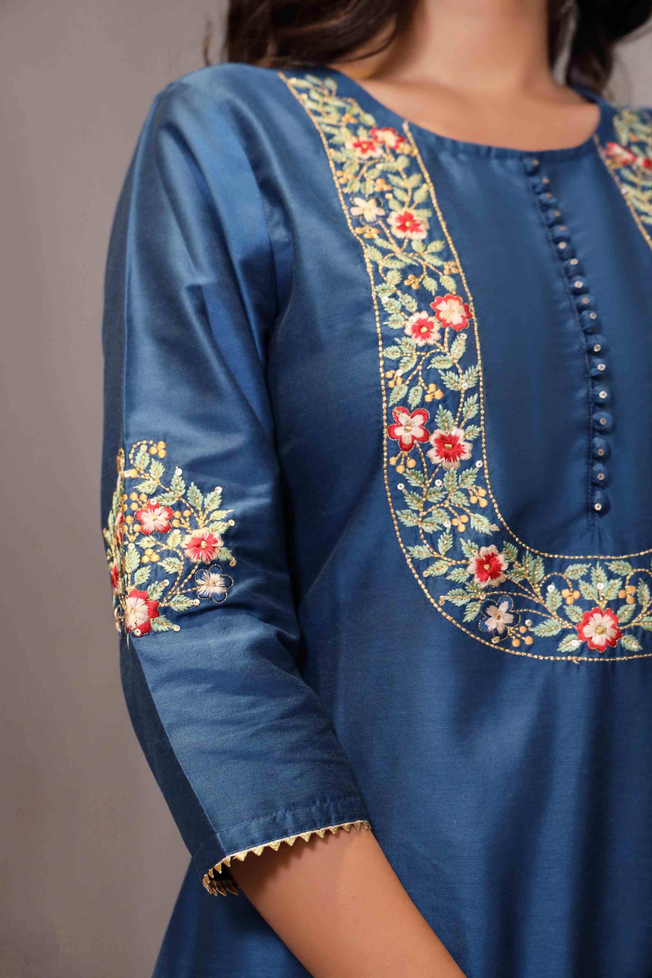 WOMEN''S BLUE EMBROIDERED KURTA SET WITH DUPATTA