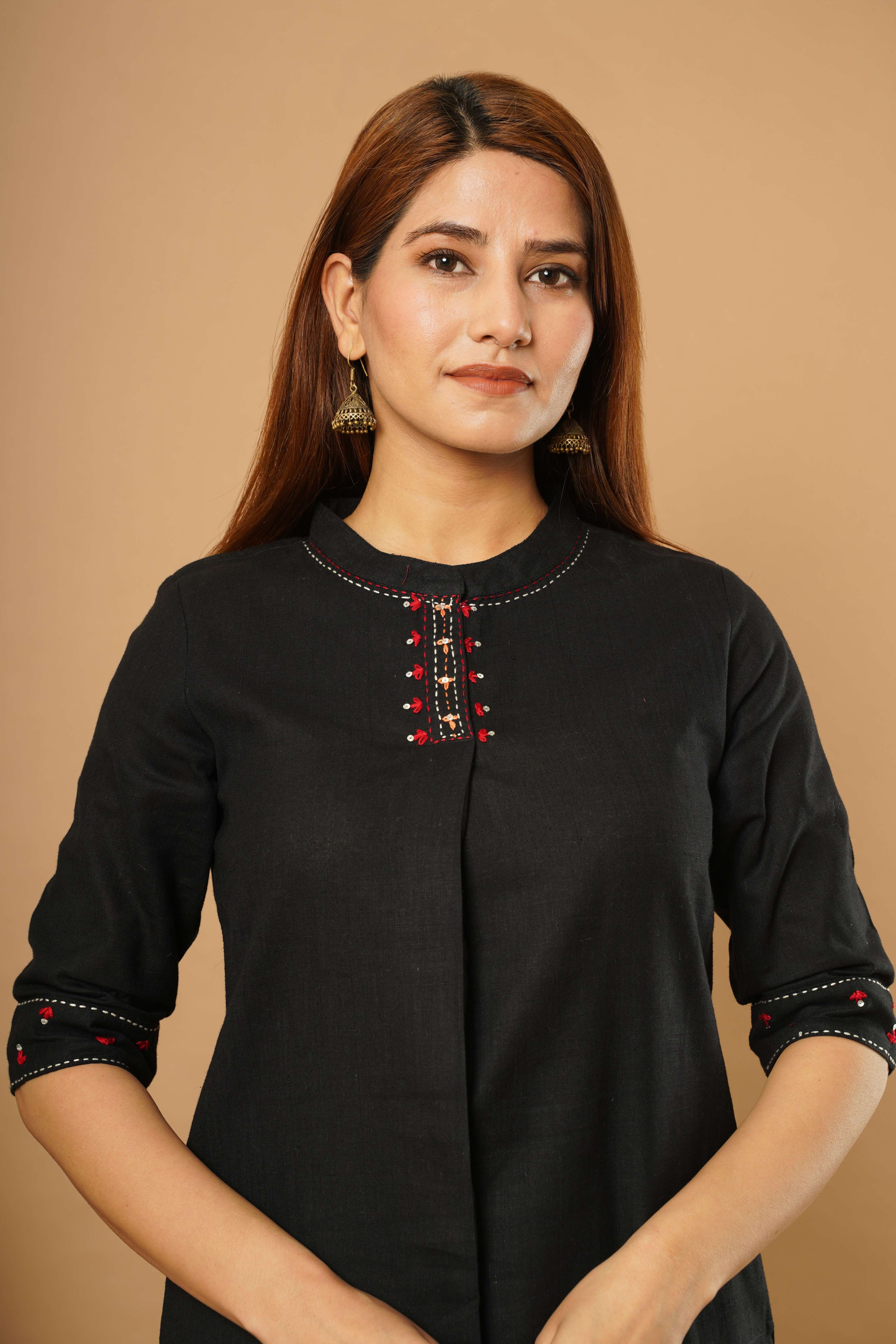 KHADI BOX PLEAT THREAD EMBLIISH KURTA