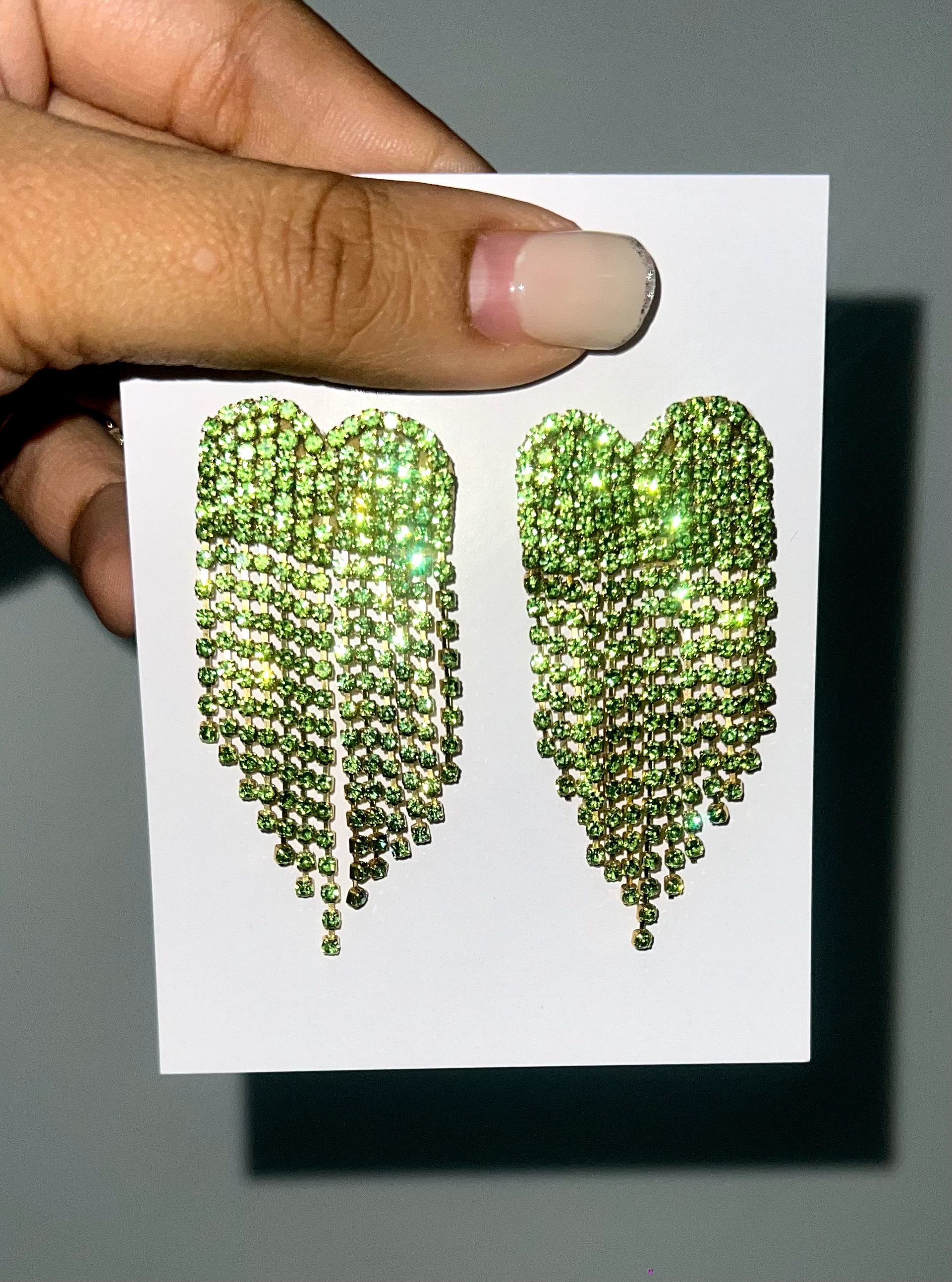 LOVE SHOWER EARRINGS