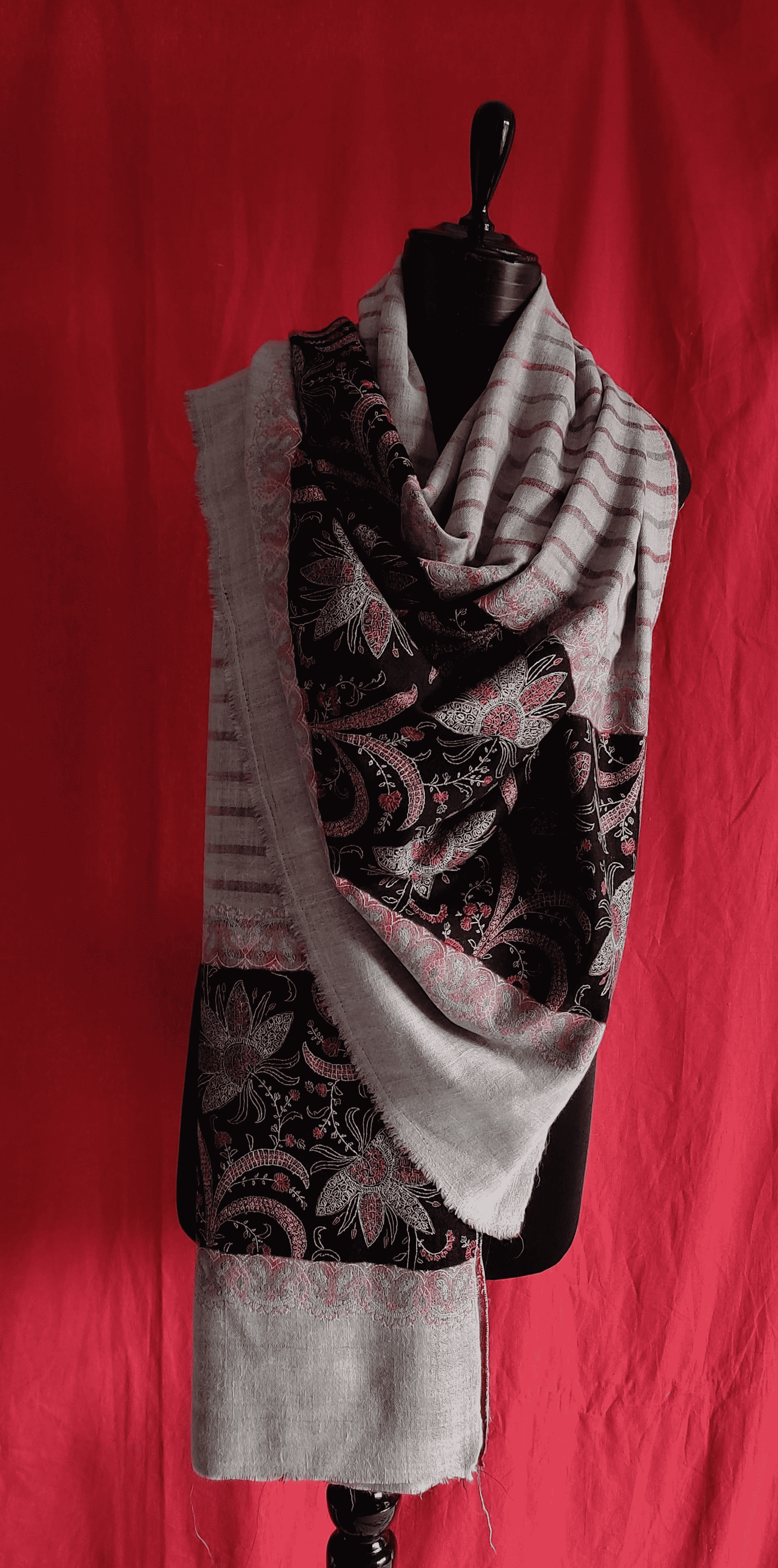 Paldar Shawl