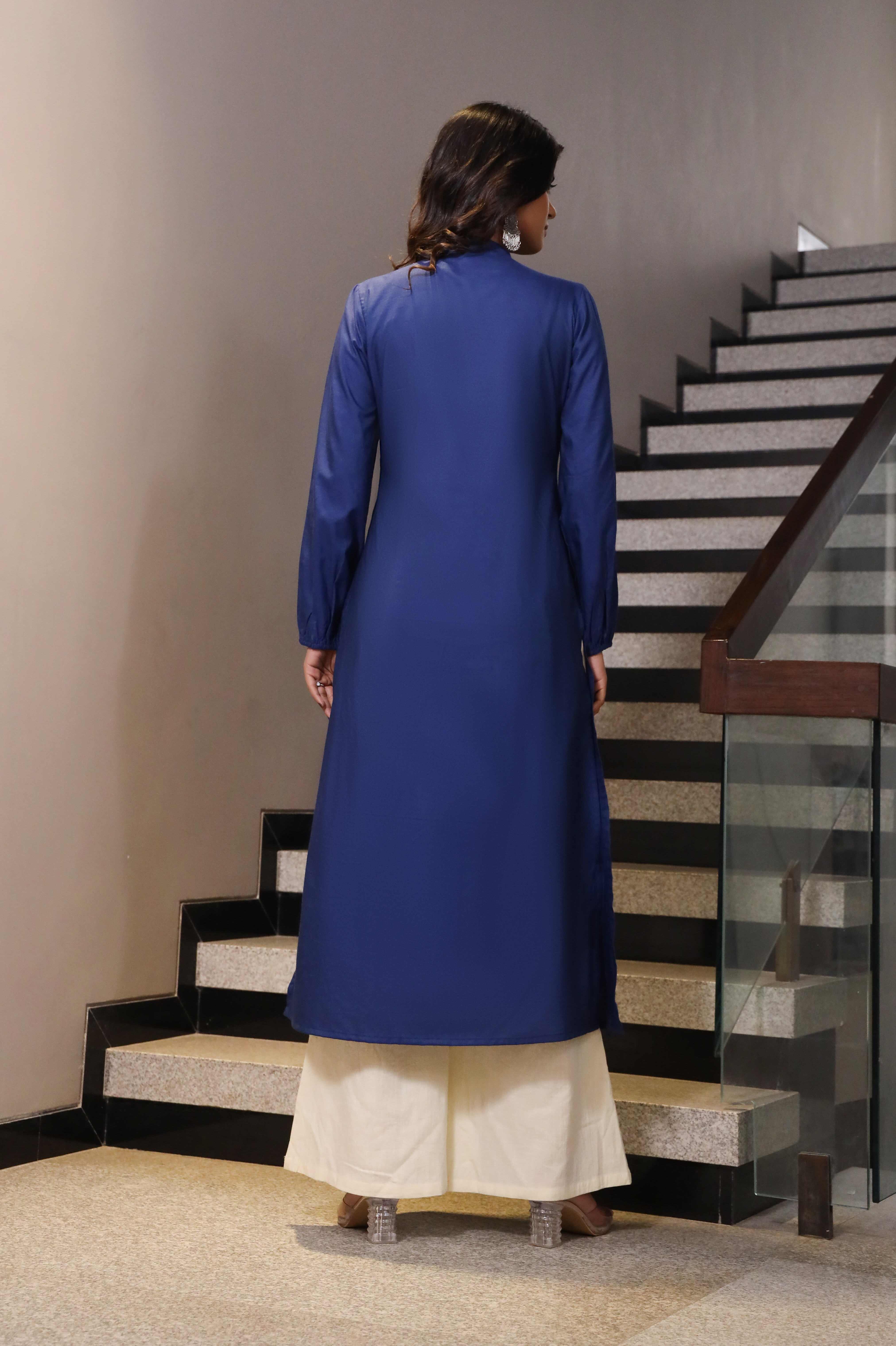 WOMEN'S TEAL EMBROIDERED KURTA