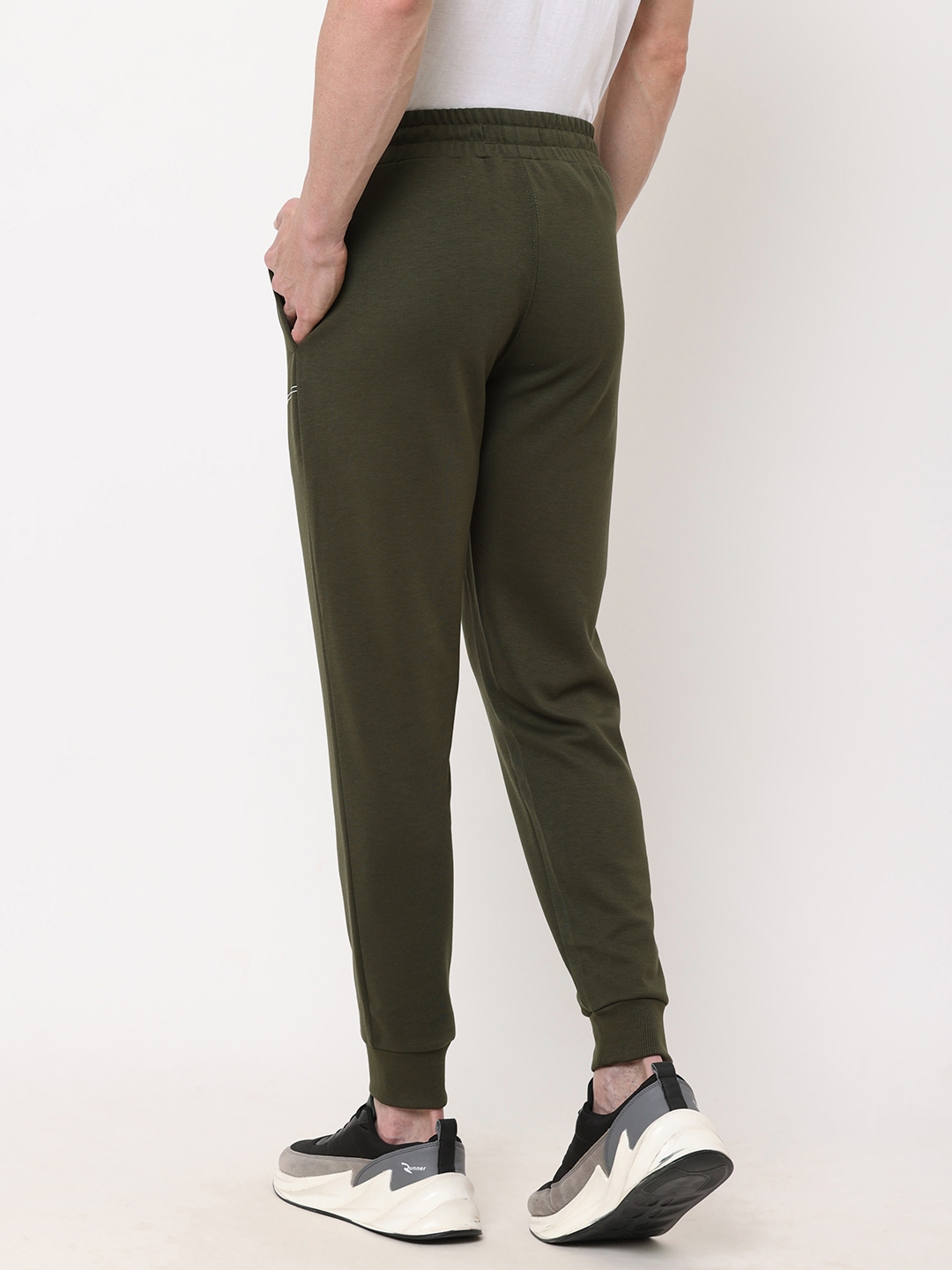 a7RBgUjBL Sweet Dreams Men Olive Cotton Poly Solid Track Pants
