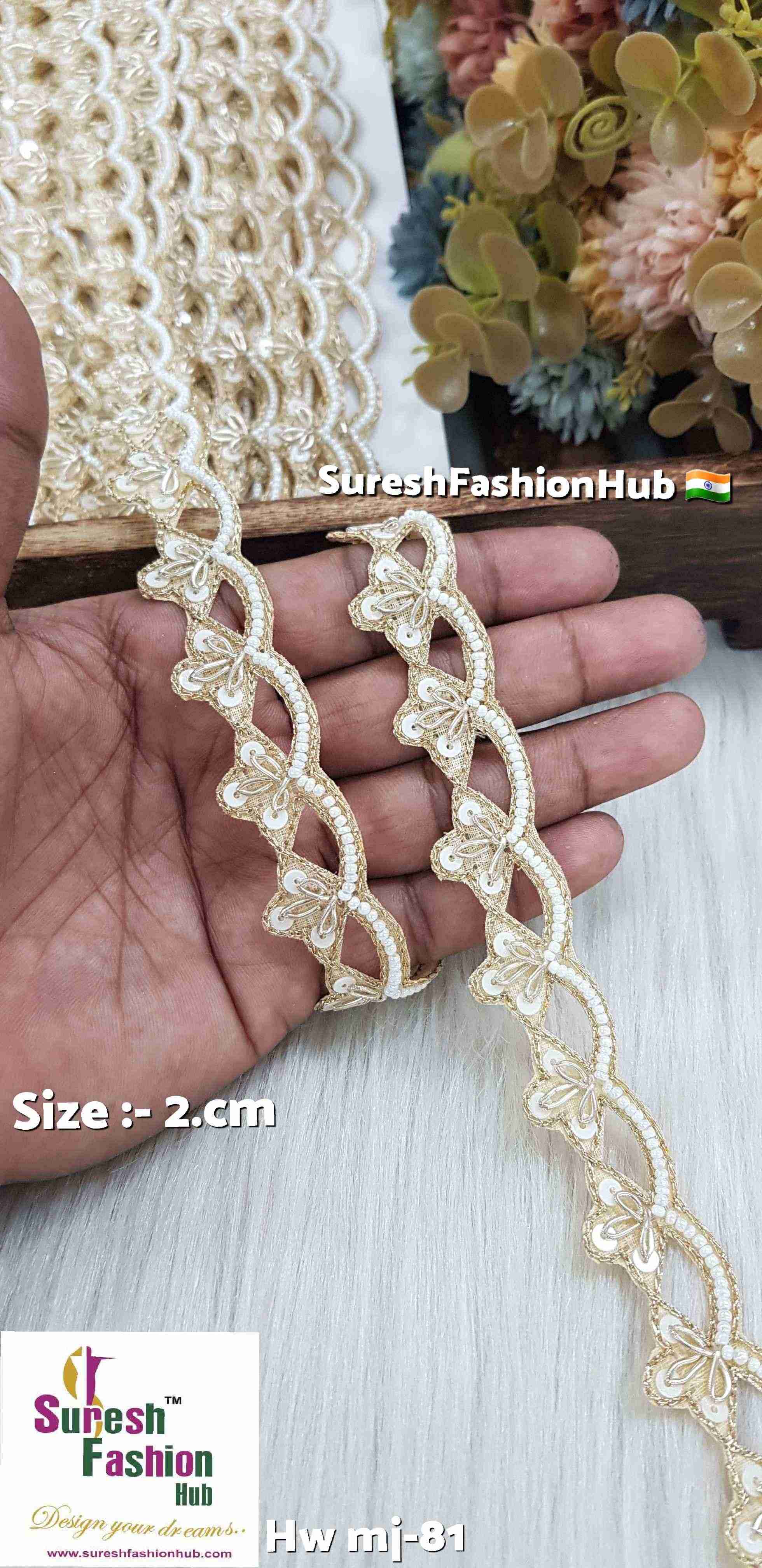 "Machine-Made Scalloped Lace - Elegant Border for Sarees"
