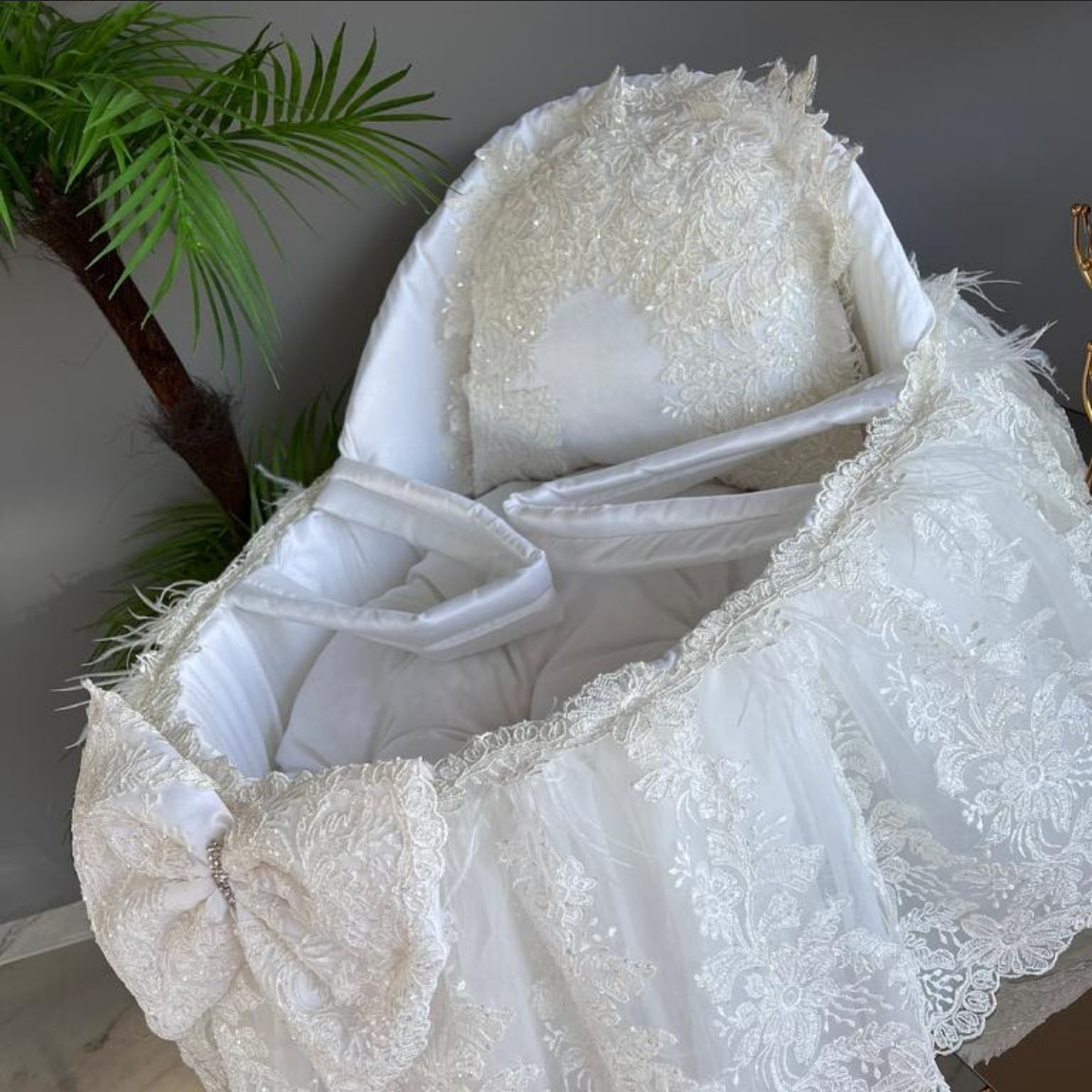 Lily White Quill Imperial Nest