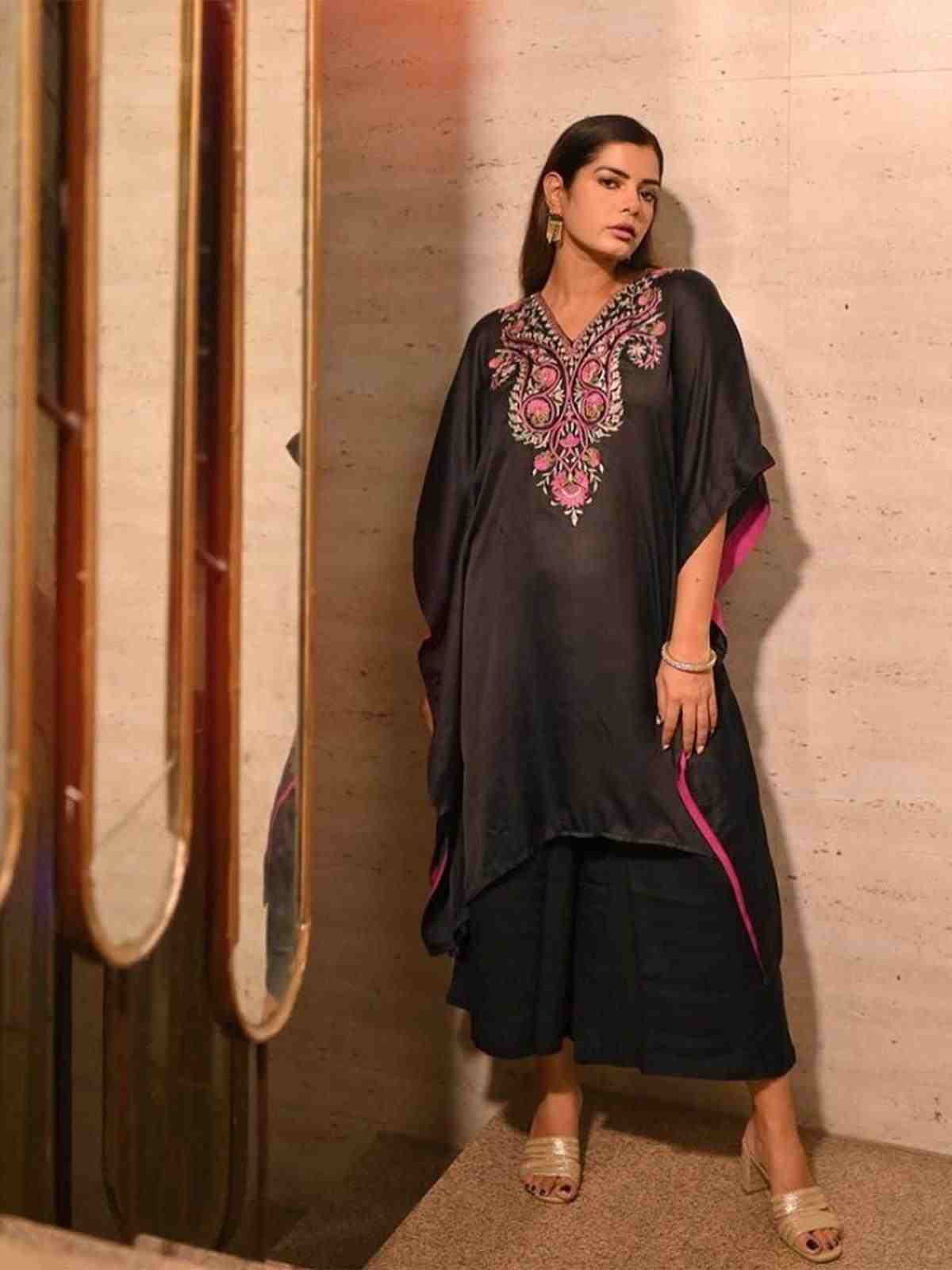 Black Solid Kurta Set