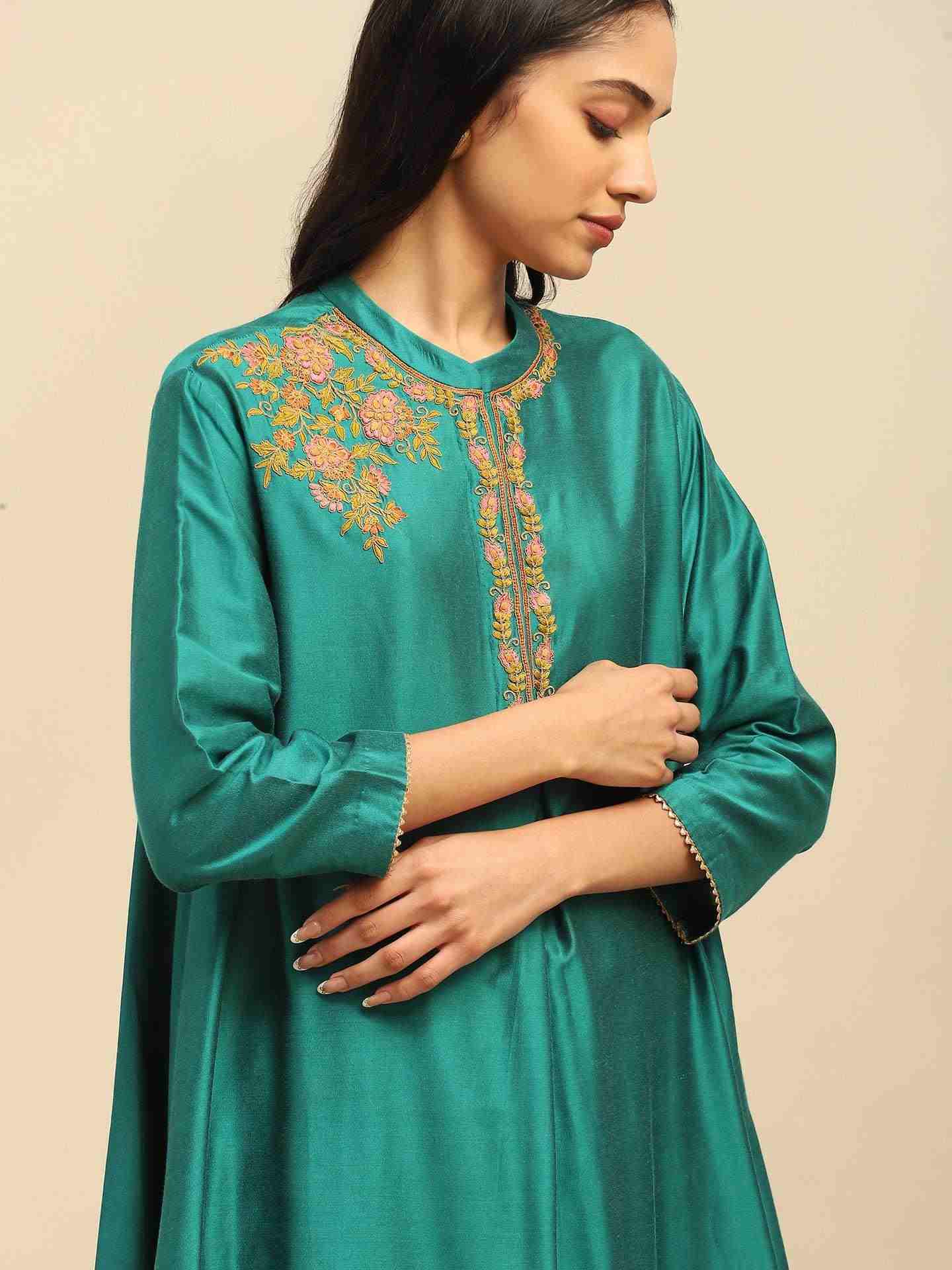 Green Samaira Kurta Set