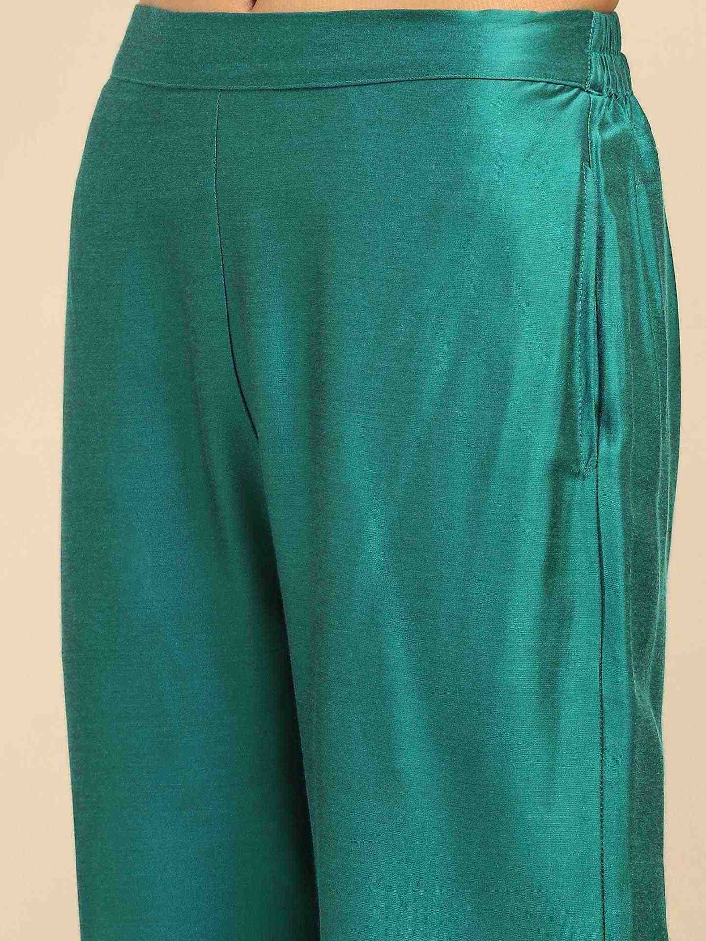 Green Samaira Kurta Set
