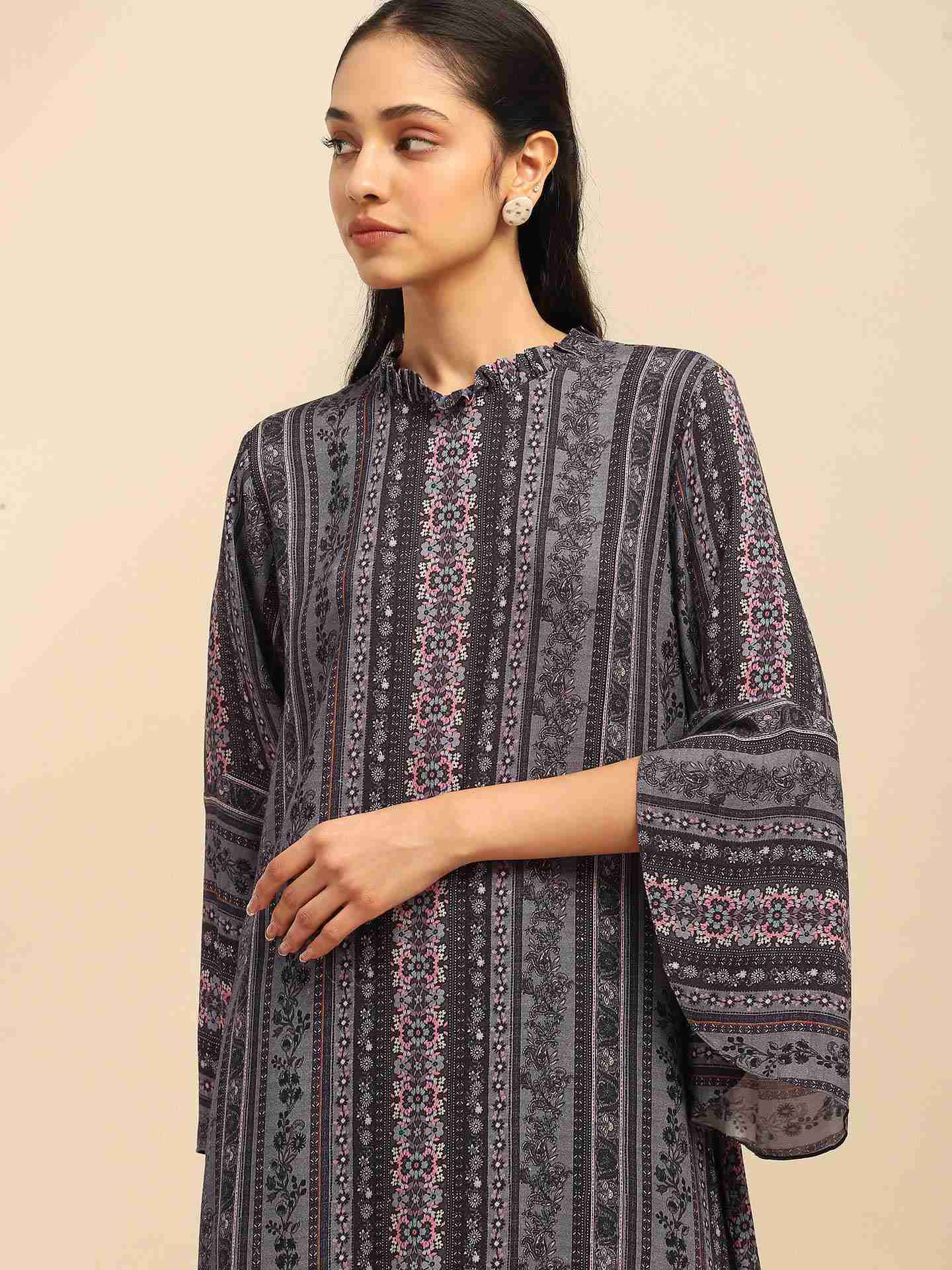 Blue Meera Kurta Set