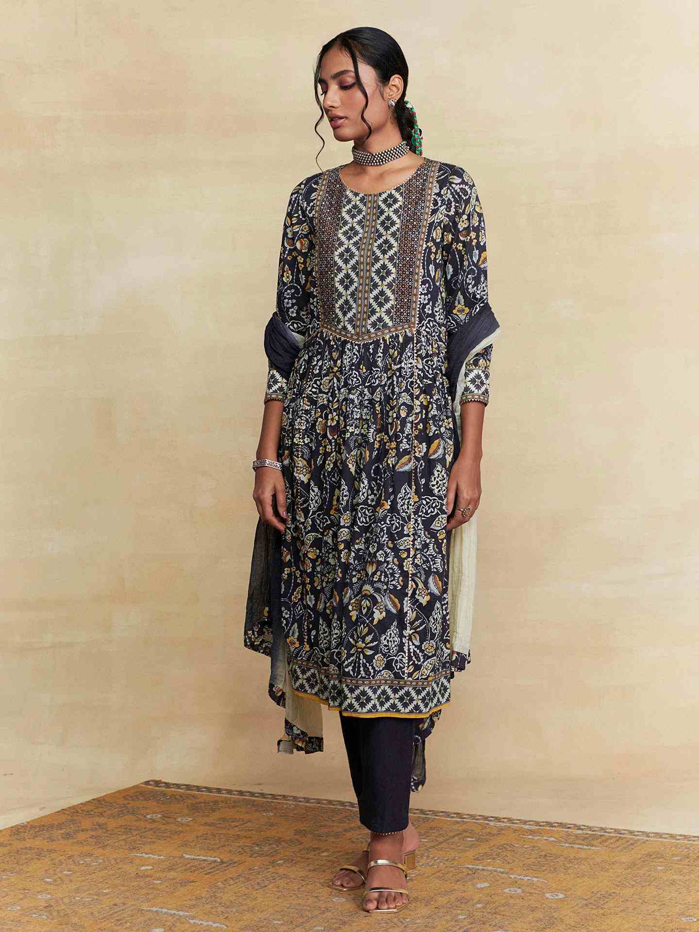 Brown Desert Rose Suit Set