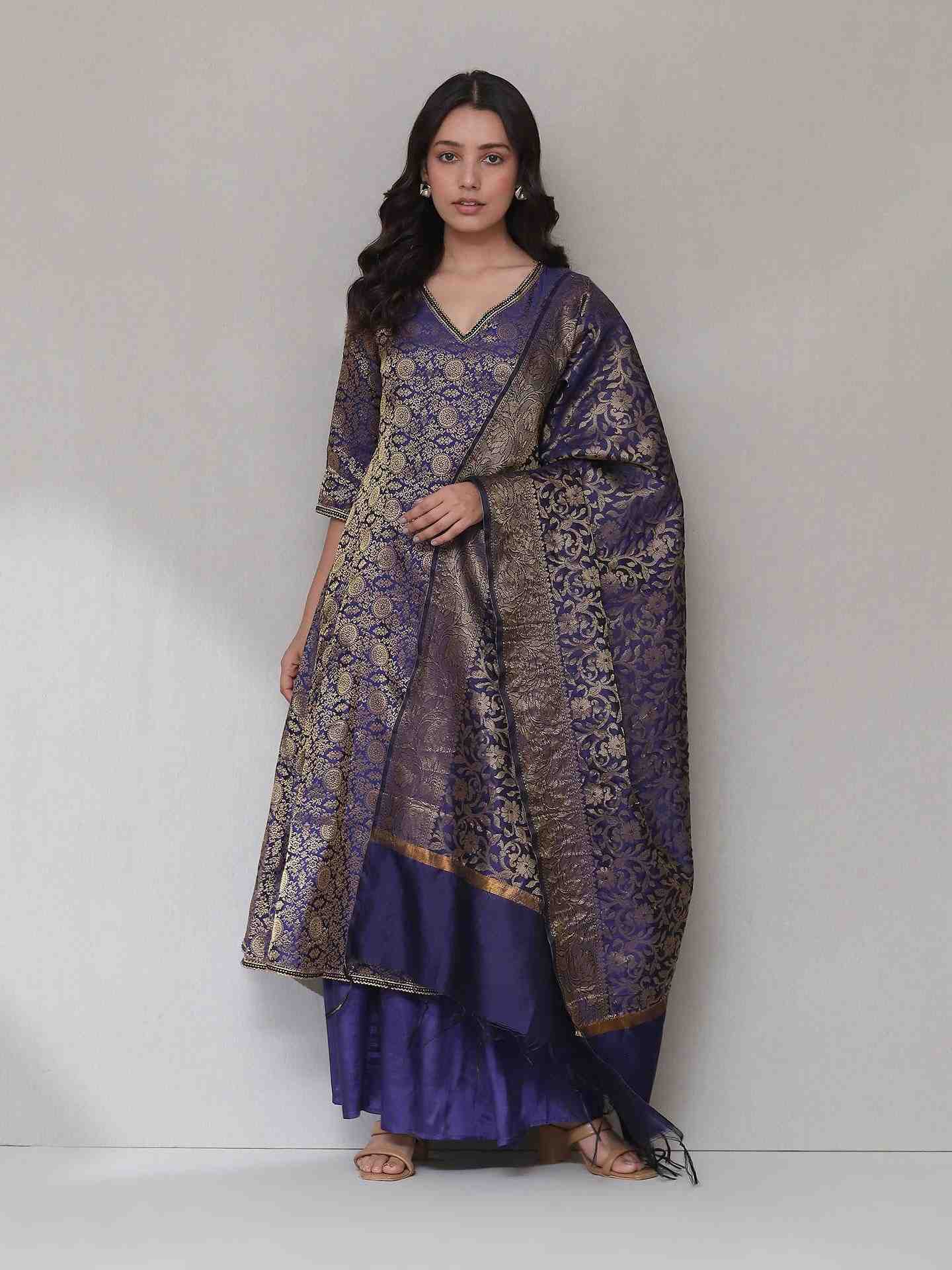 Blue Neiza Suit Set