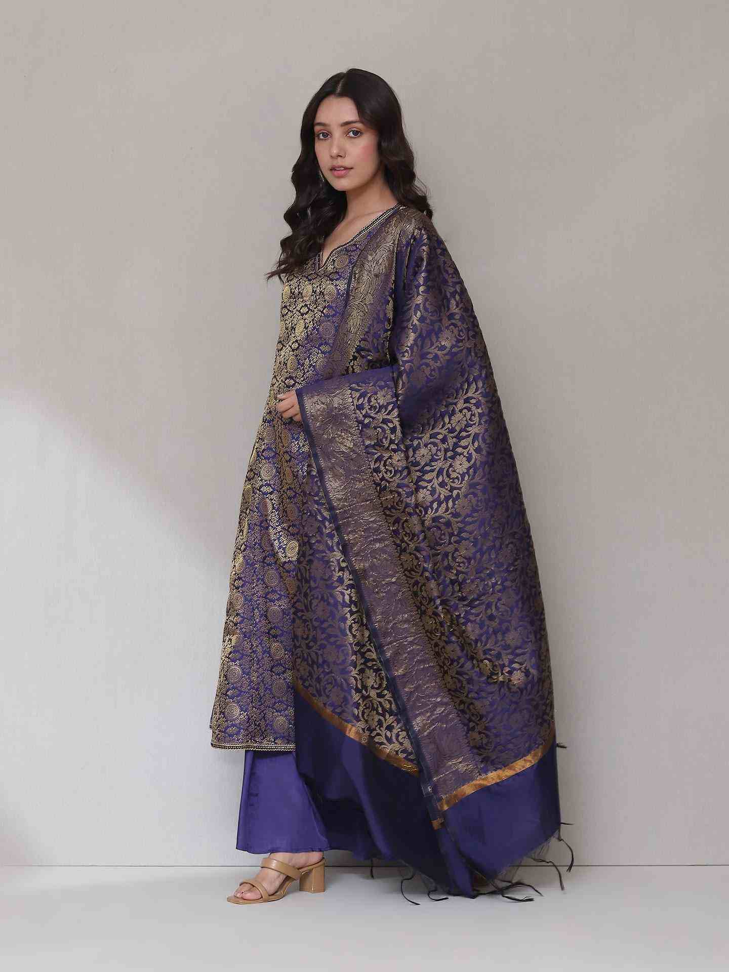 Blue Neiza Suit Set