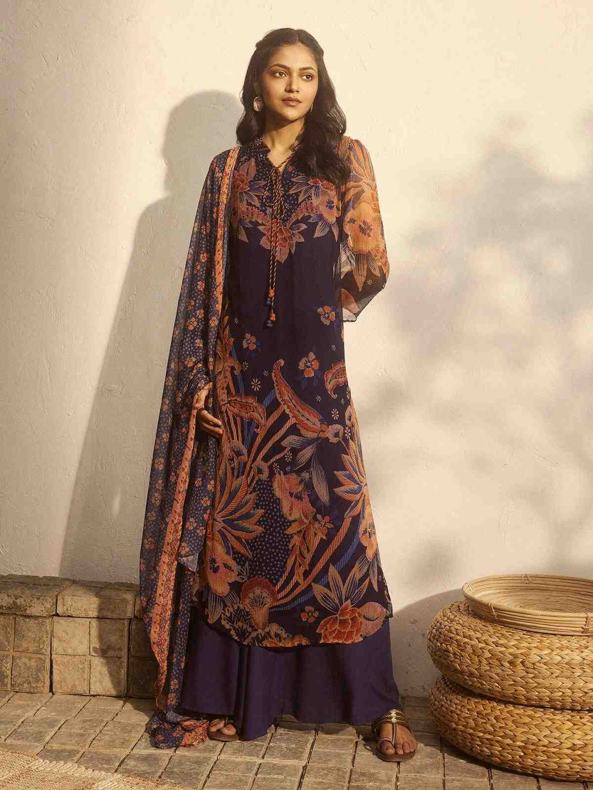 Navy Blue Vaasvi Suit Set