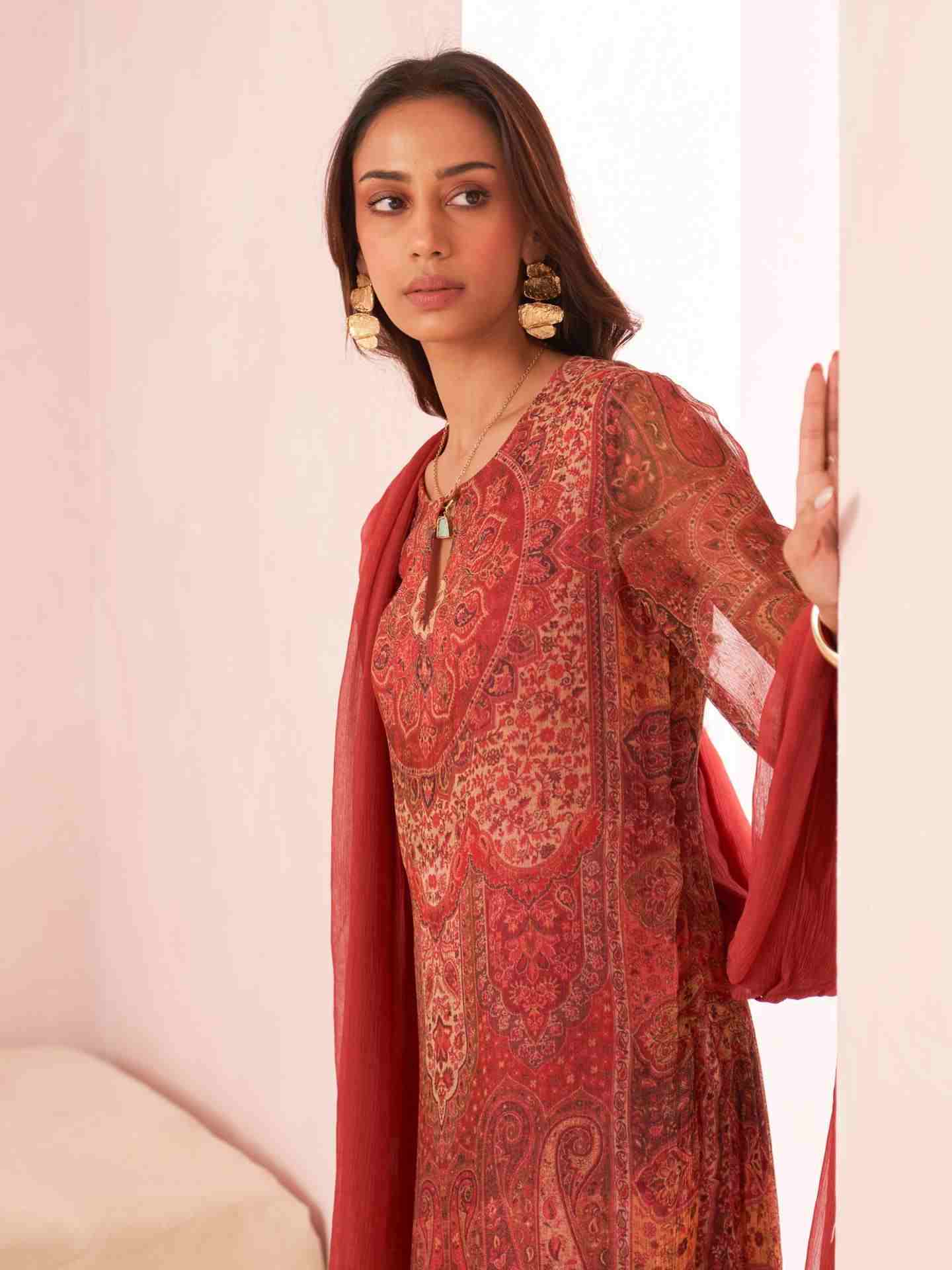 Red Tripti Suit