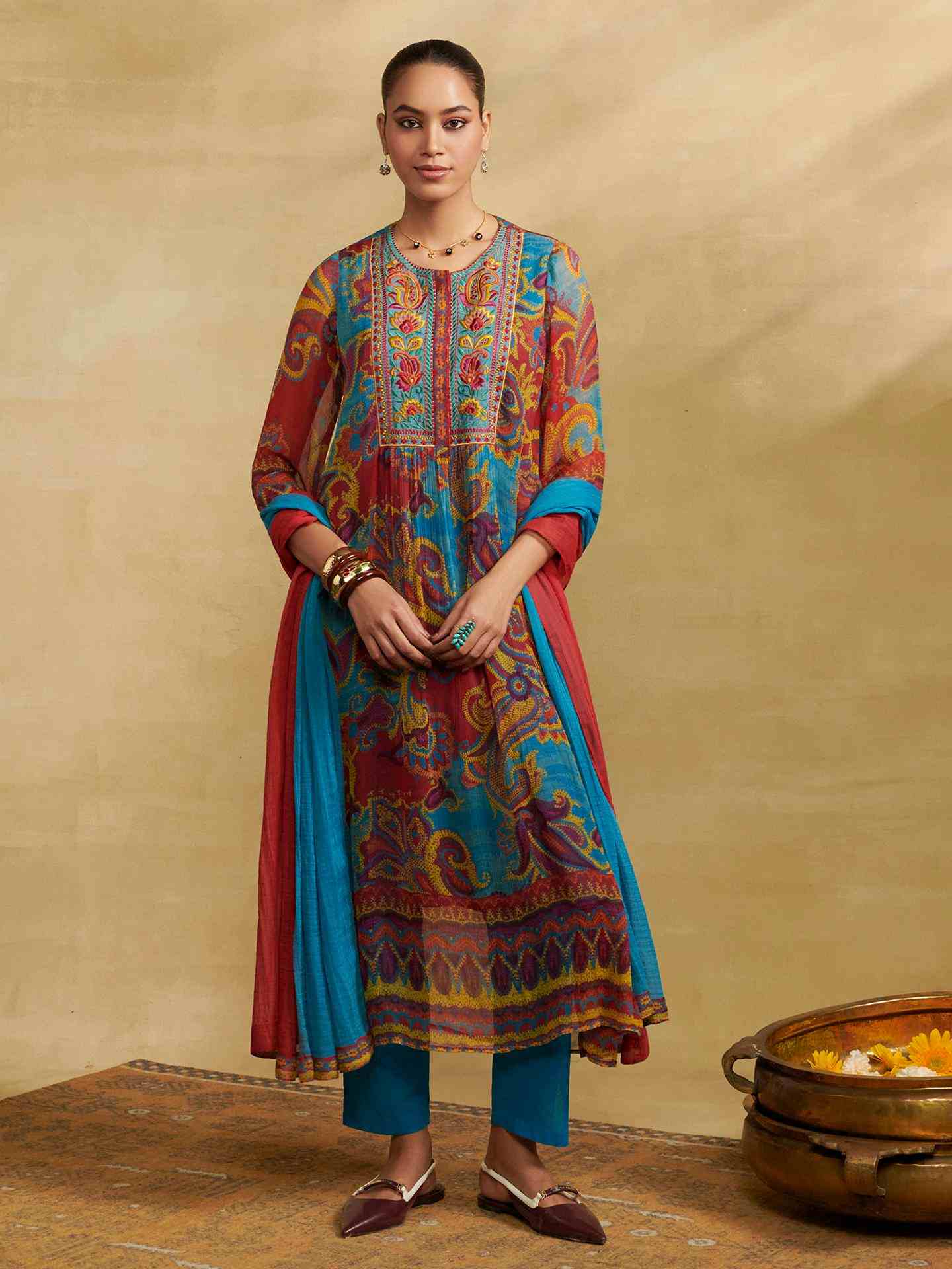 Turquoise Petal Paisley Suit Set