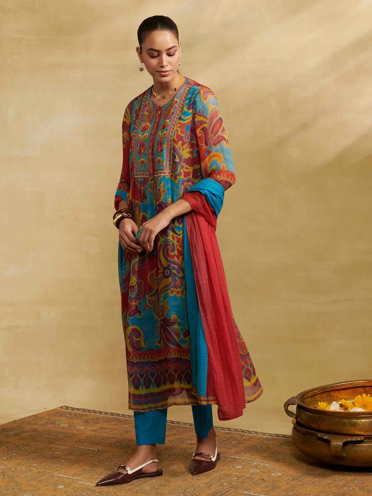 Turquoise Petal Paisley Suit Set