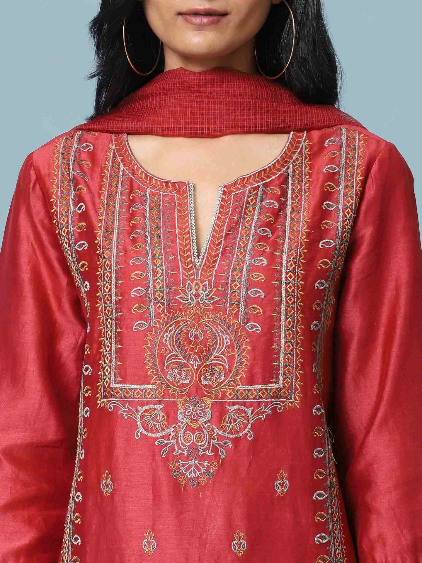 Red Meharban Suit Set
