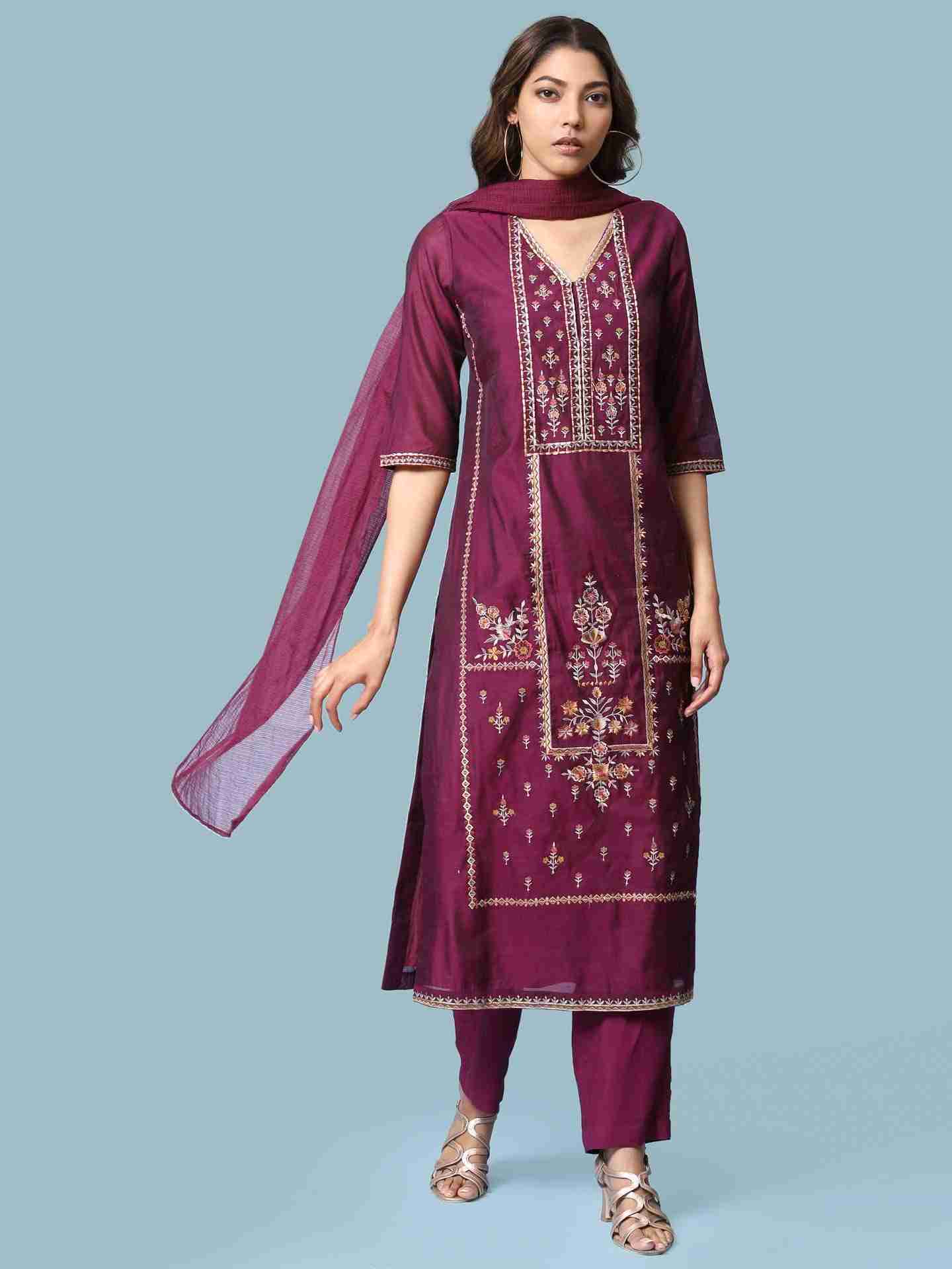 Voilet Pankhuri Suit Set