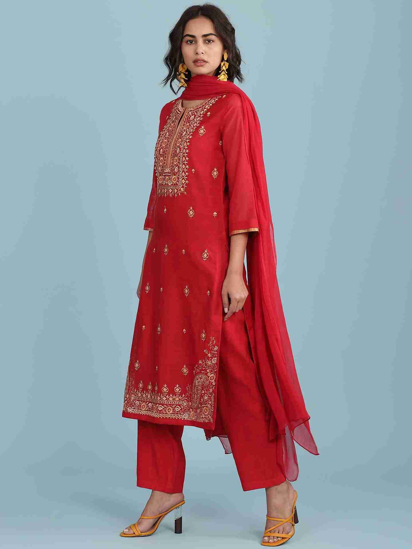 Red Natali Suit Set