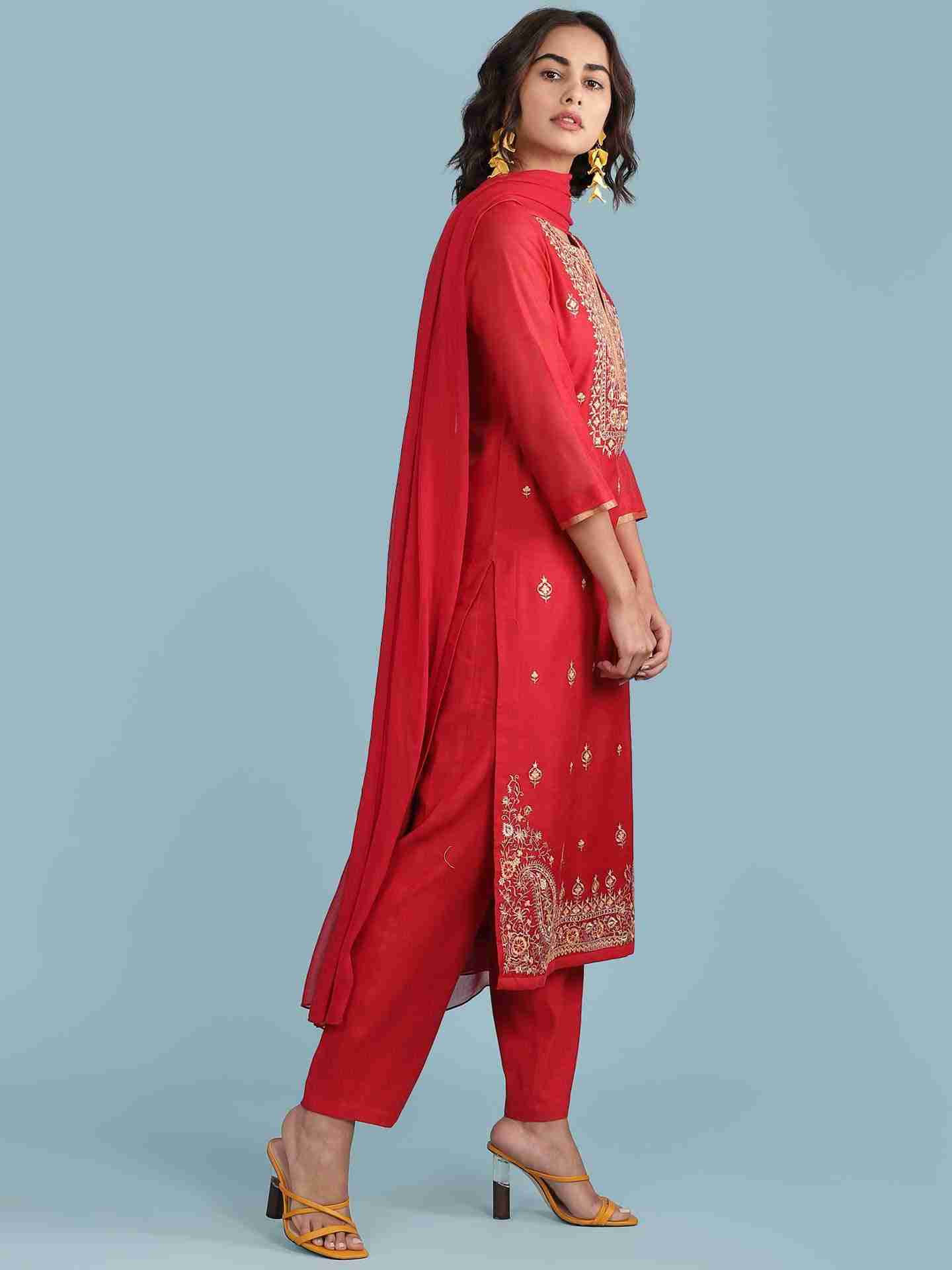 Red Natali Suit Set
