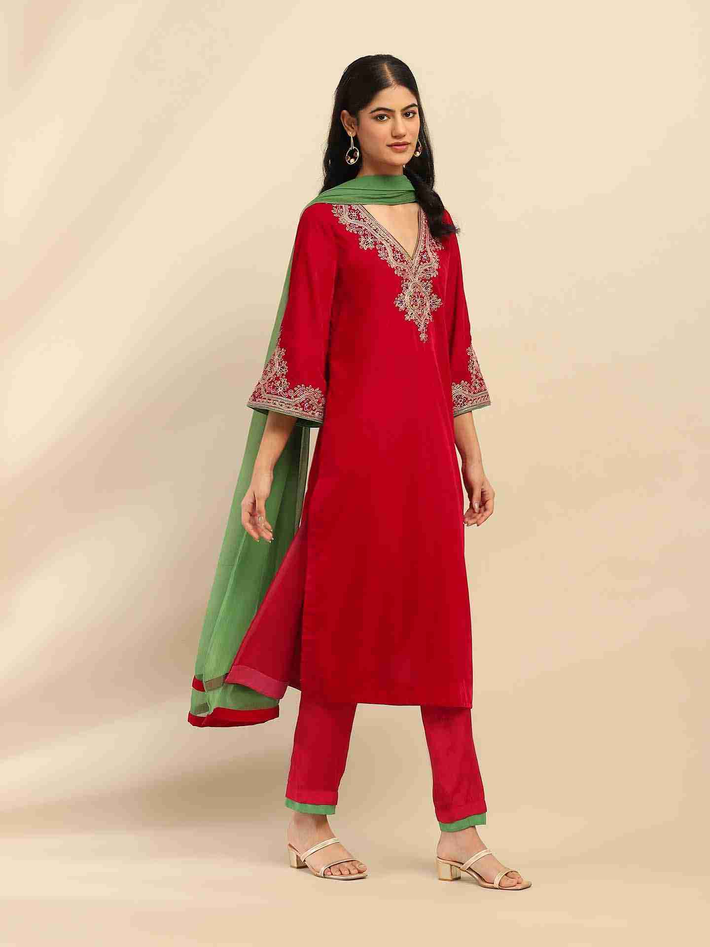 Magenta Roobab Velvet Suit Set