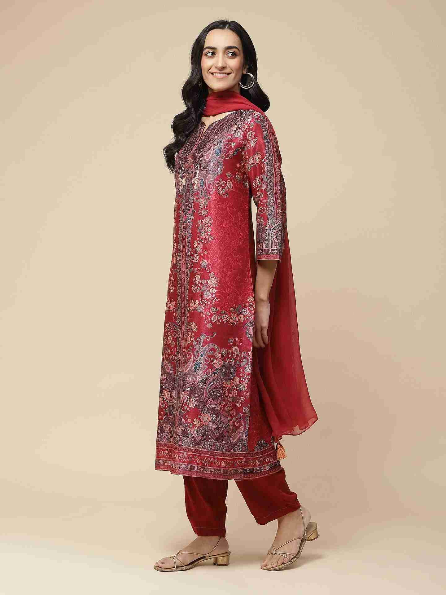 Magenta Bibhot Suit Set