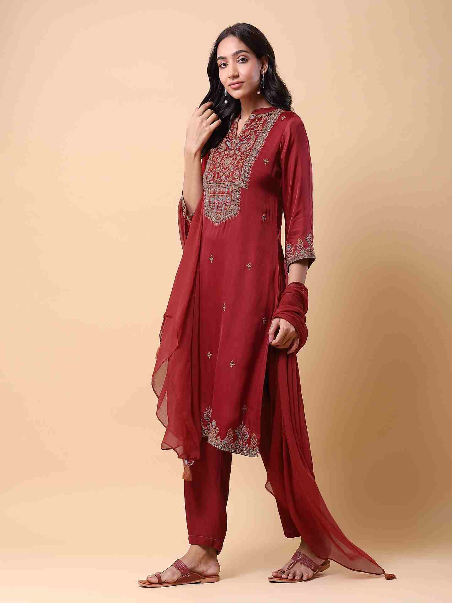 Red Aalia Suit Set