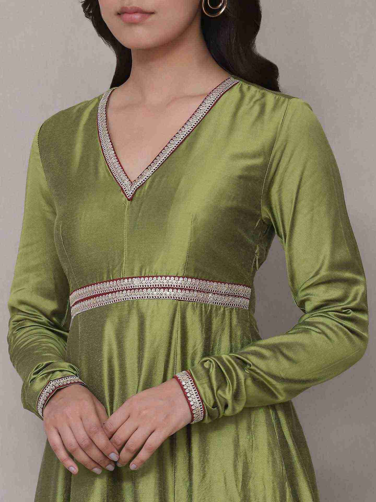 Green Sunehra Suit Set