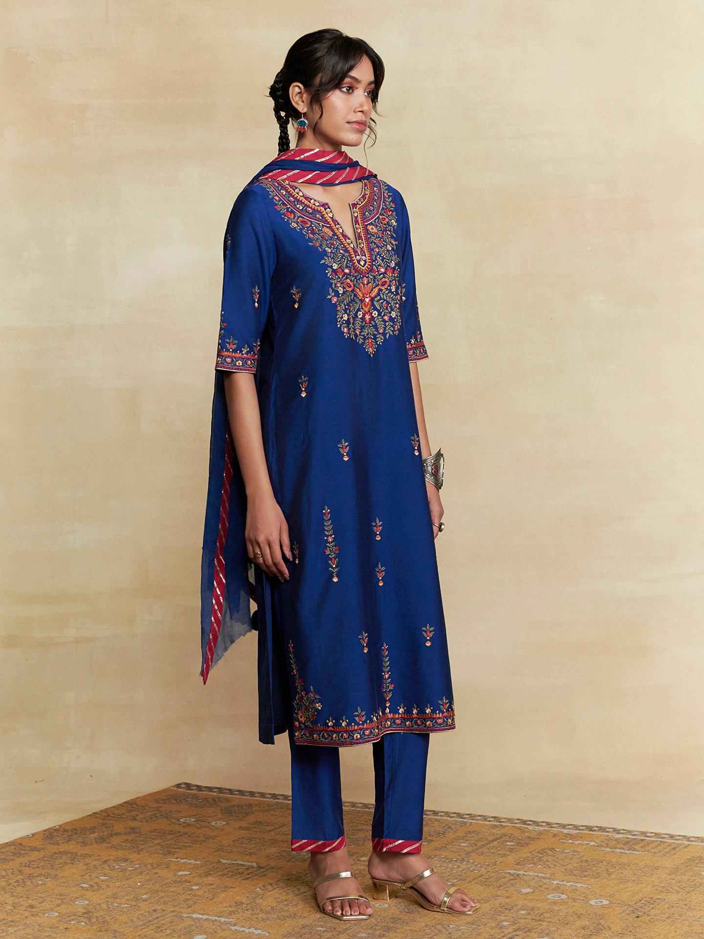 Blue Pearl Petal Solid Suit Set