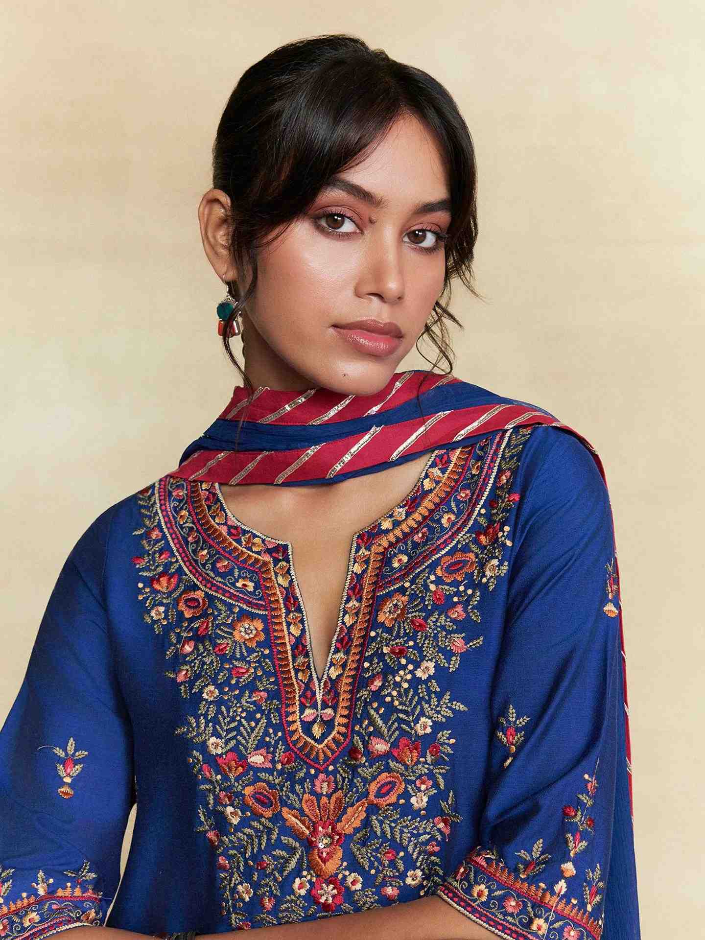 Blue Pearl Petal Solid Suit Set