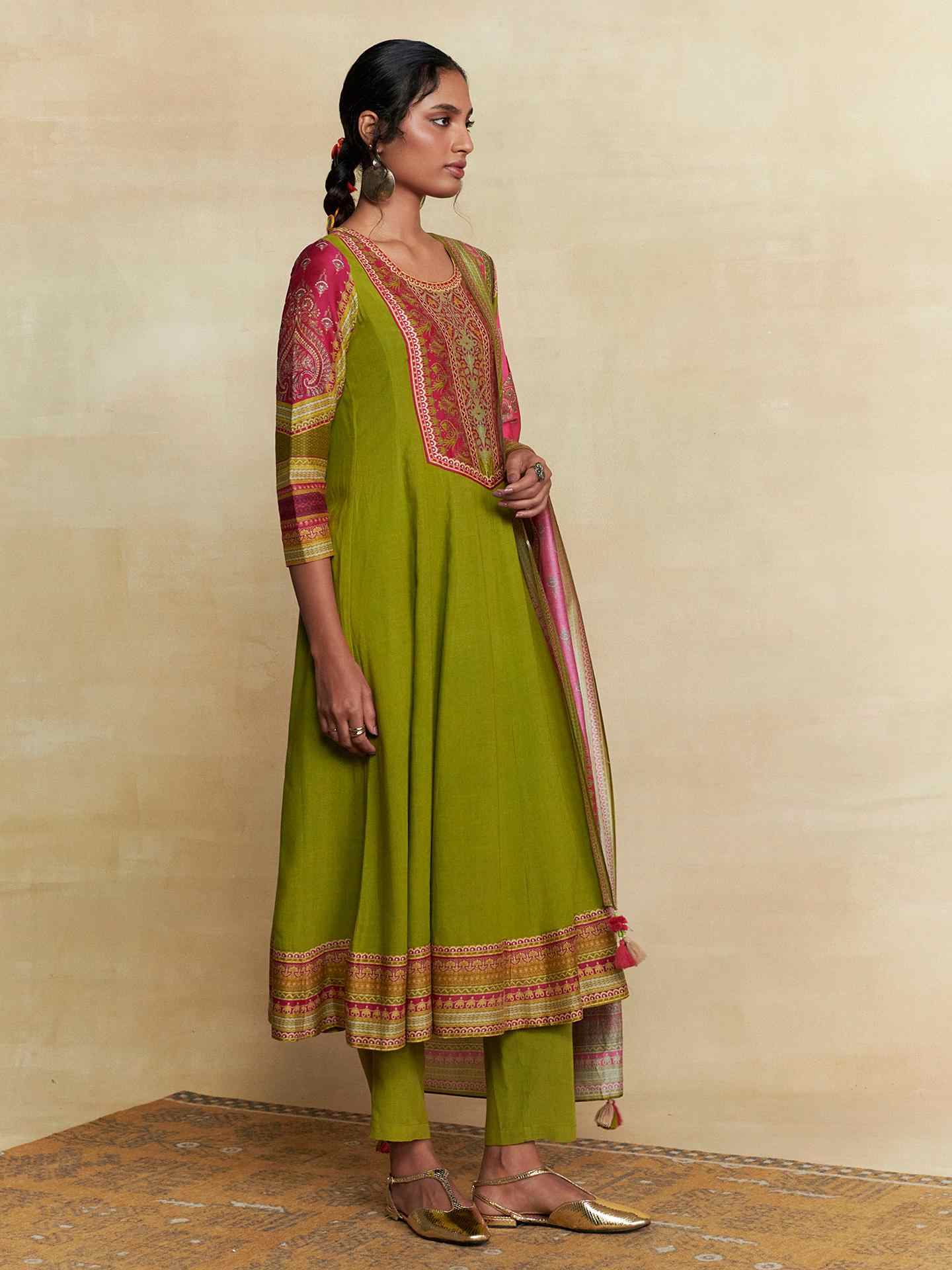 Green Prim Rose
 Suit Set