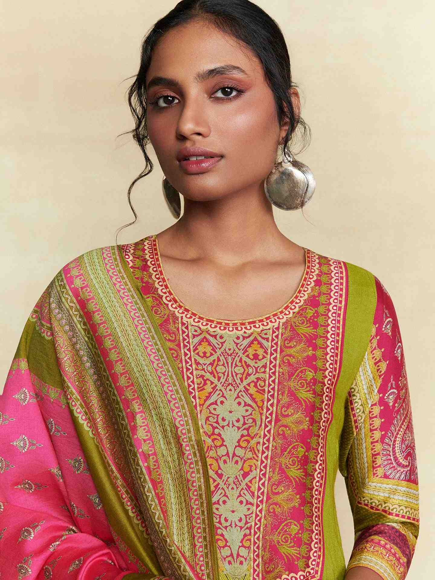 Green Prim Rose
 Suit Set