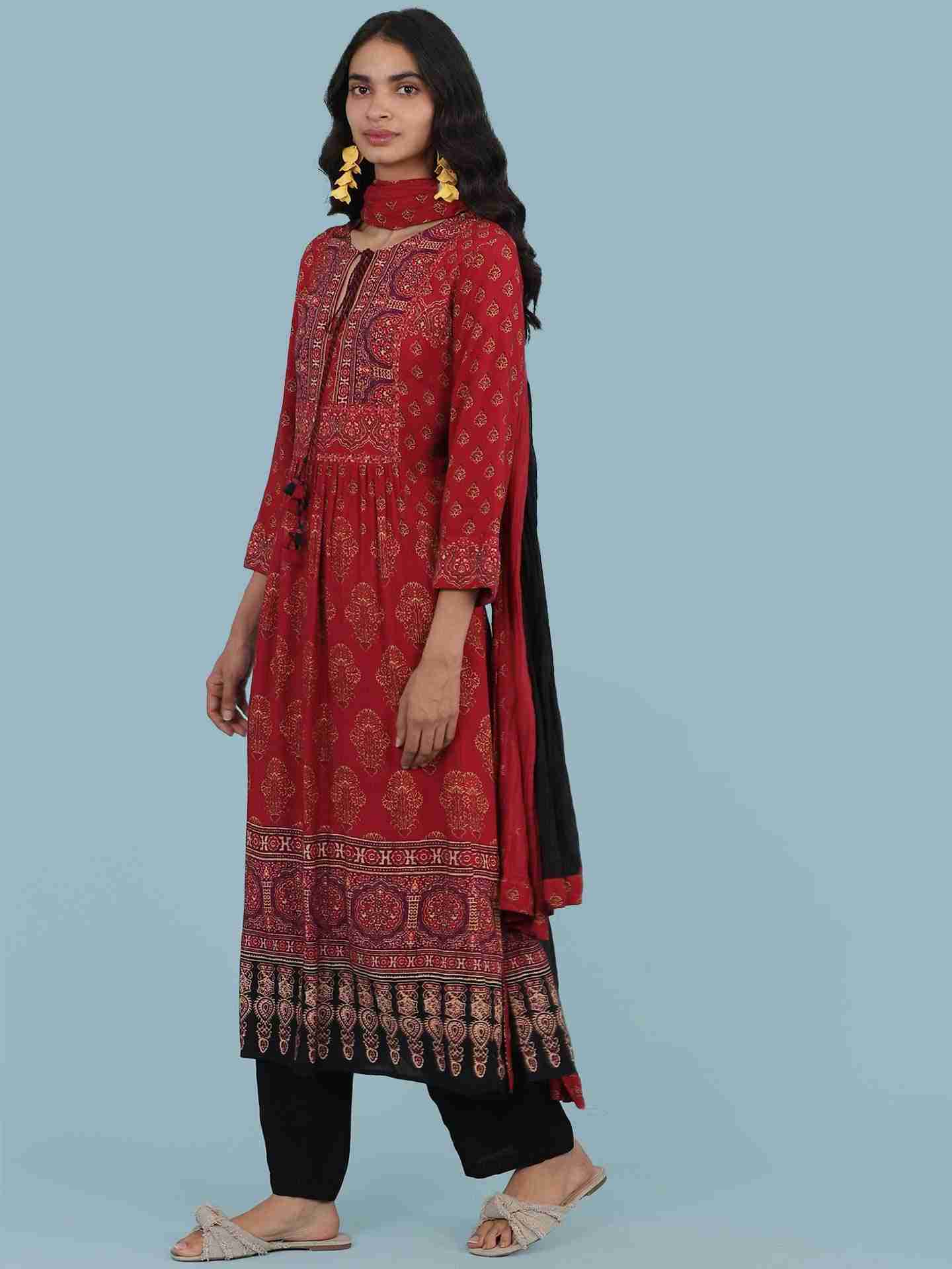 Red Kuval Suit Set