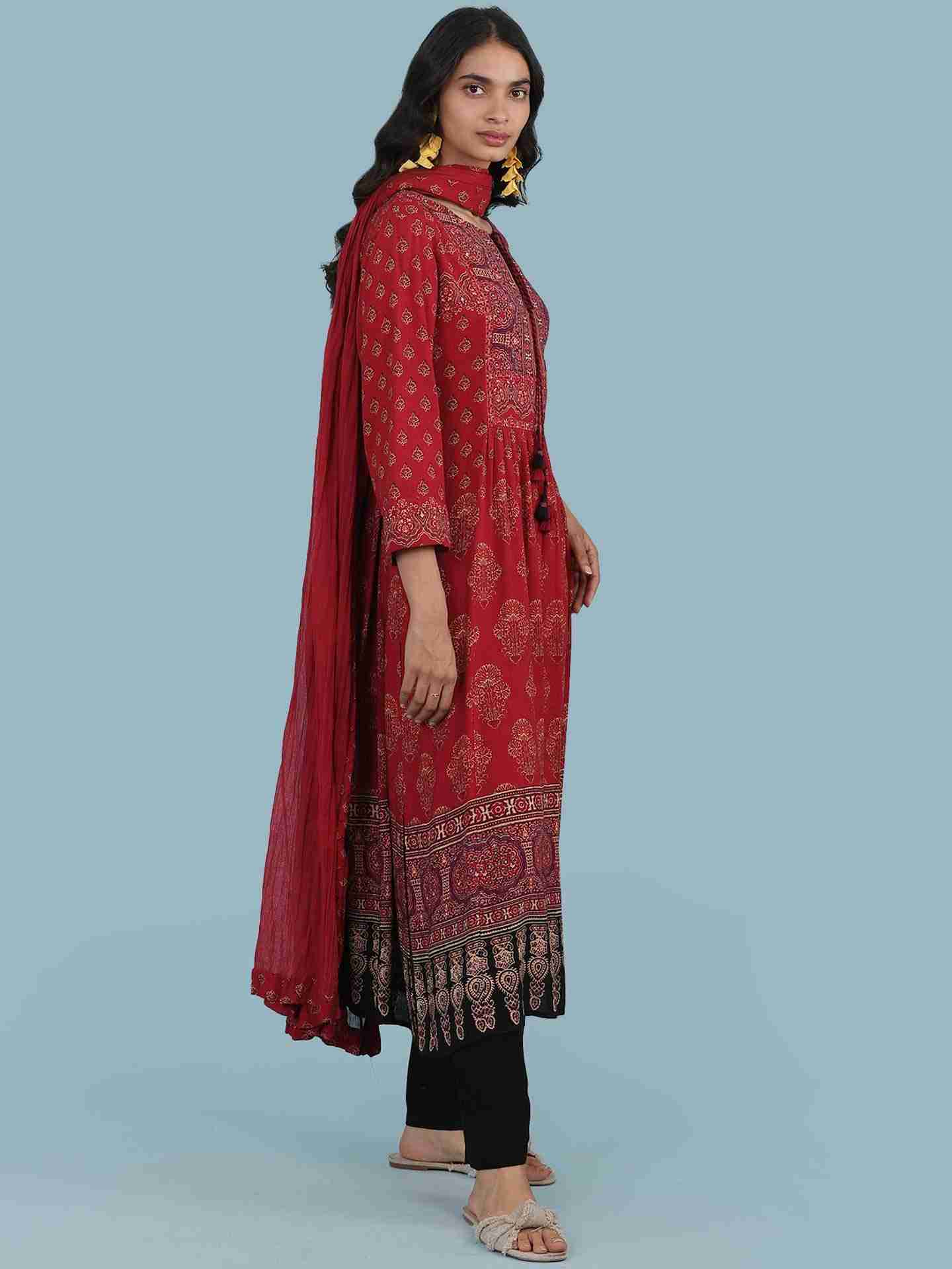Red Kuval Suit Set