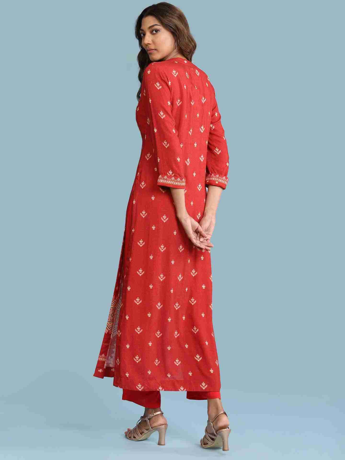 Red Gitali Suit Set