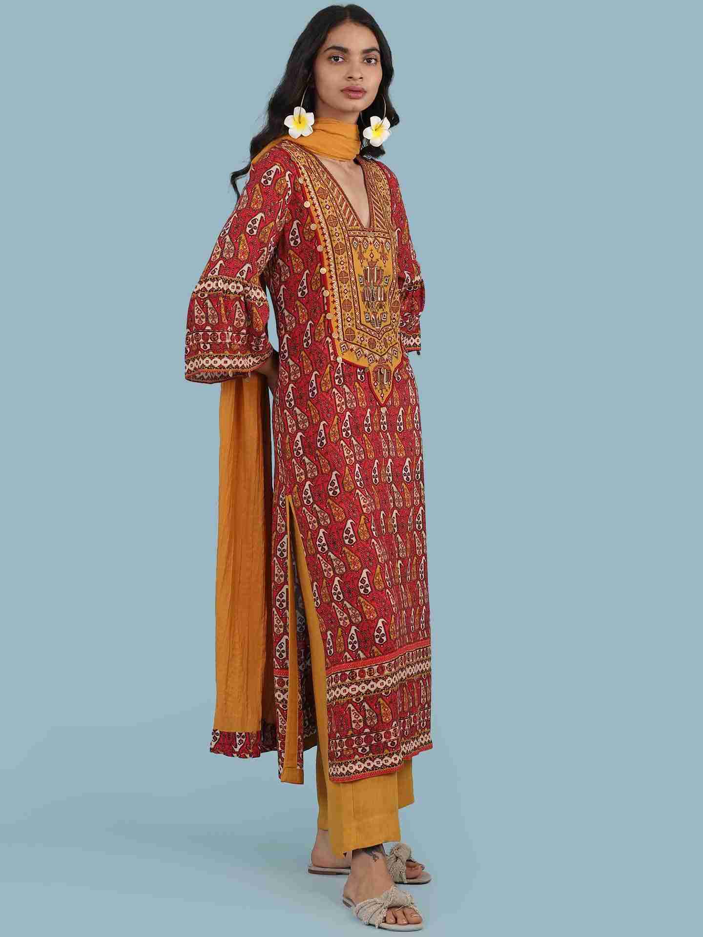 Red Kaveri Suit Set