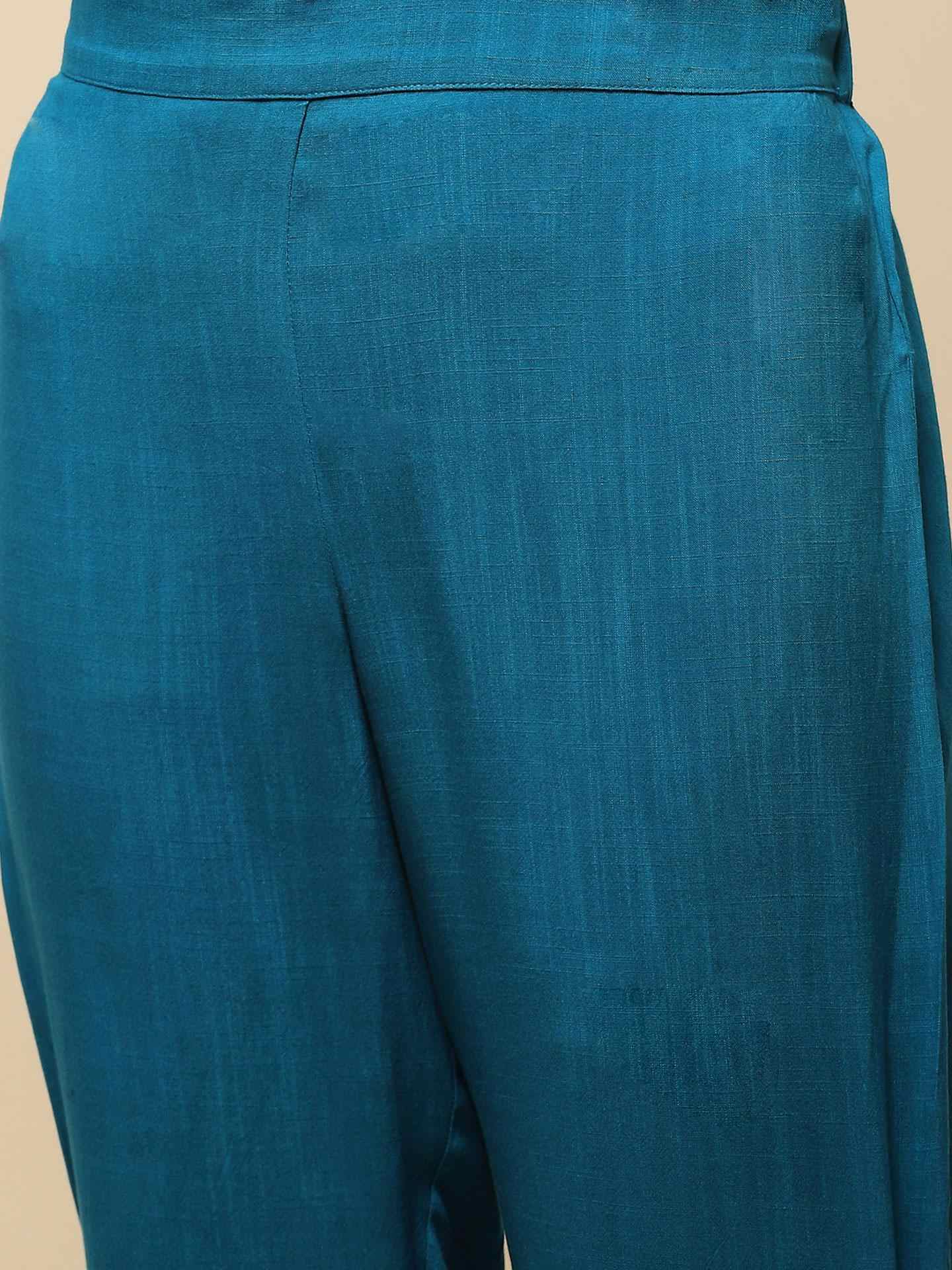 Green Taahira Suit Set