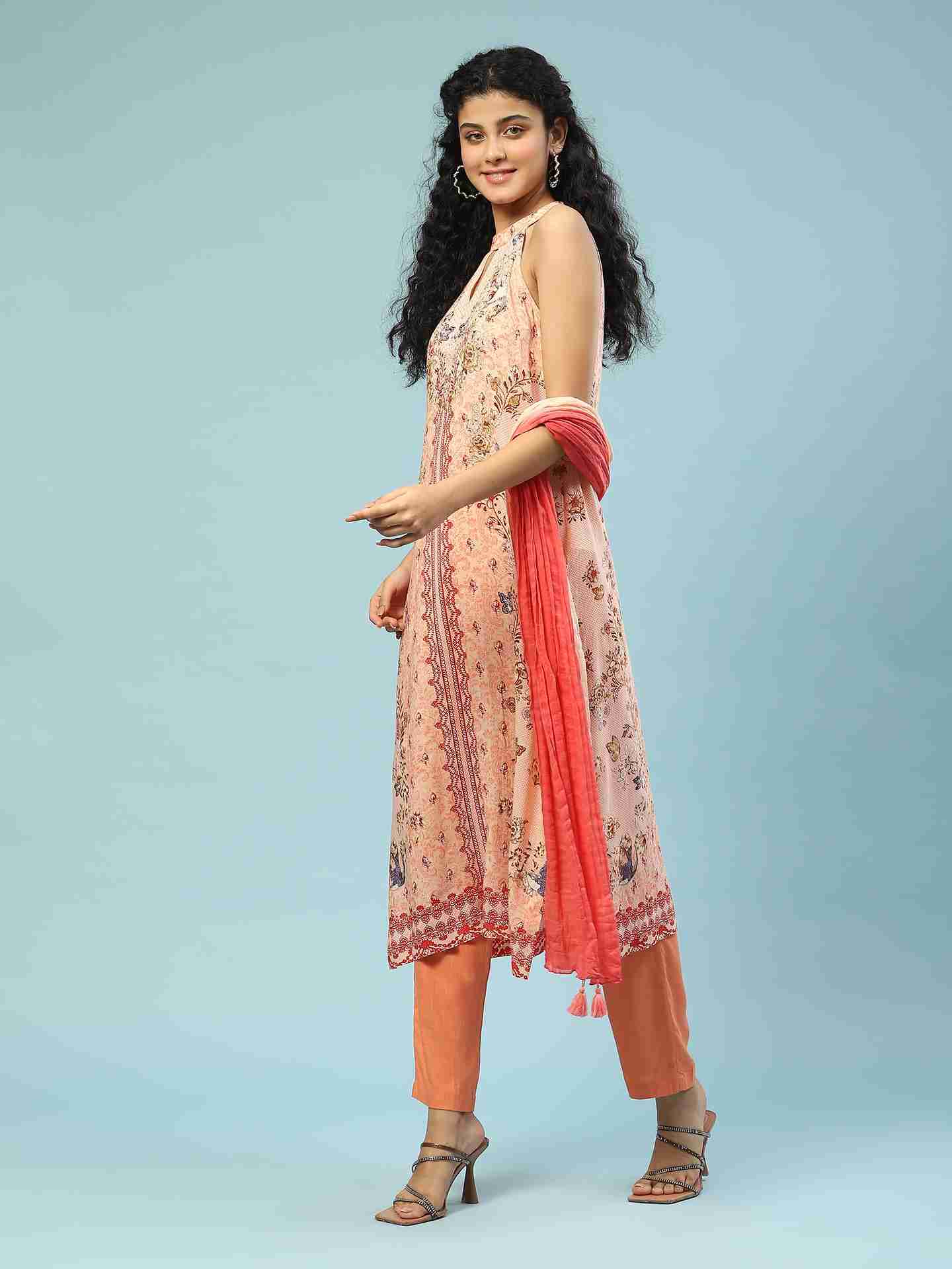 Peach Kannupriya Suit Set