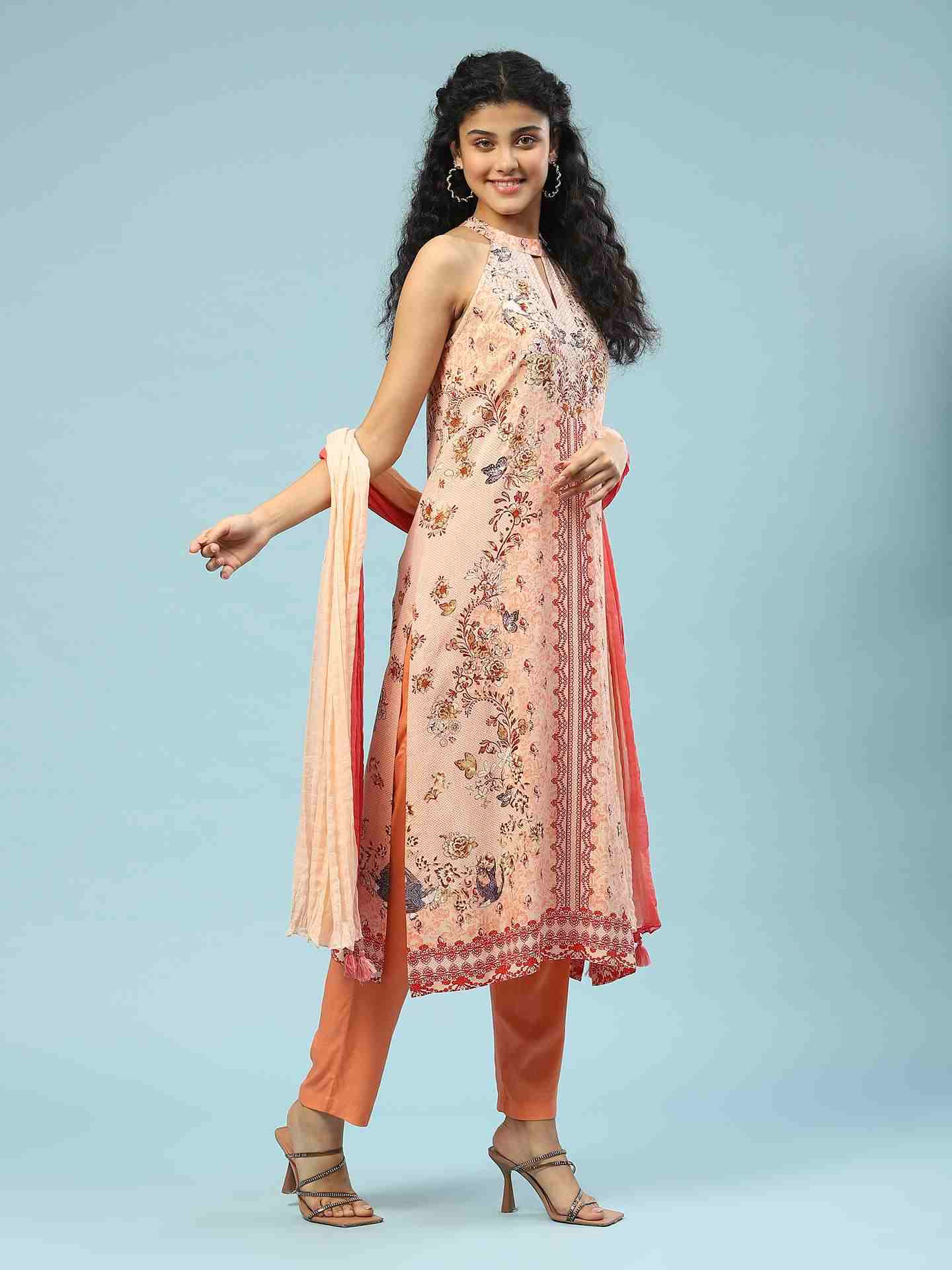 Peach Kannupriya Suit Set