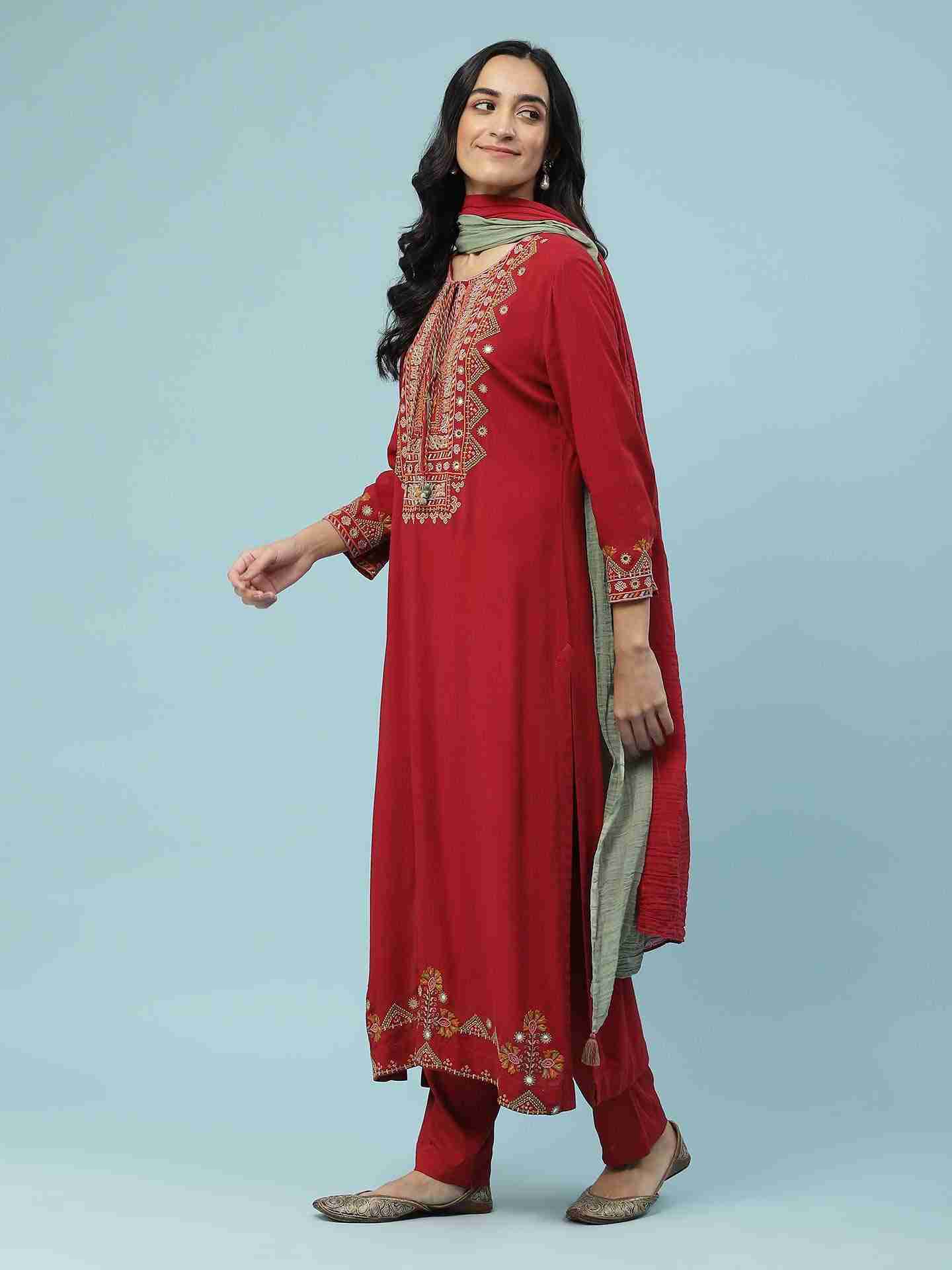 Red Viti Solid Suit Set