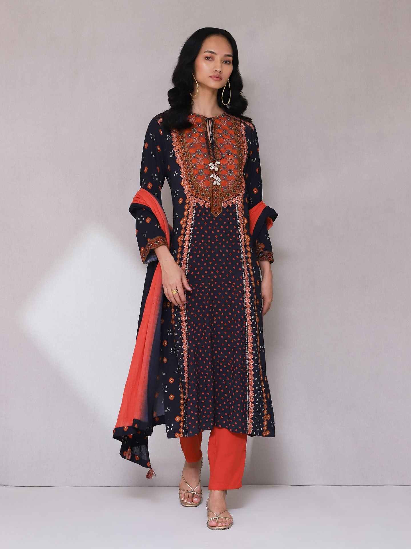 Black Bandhej Suit Set