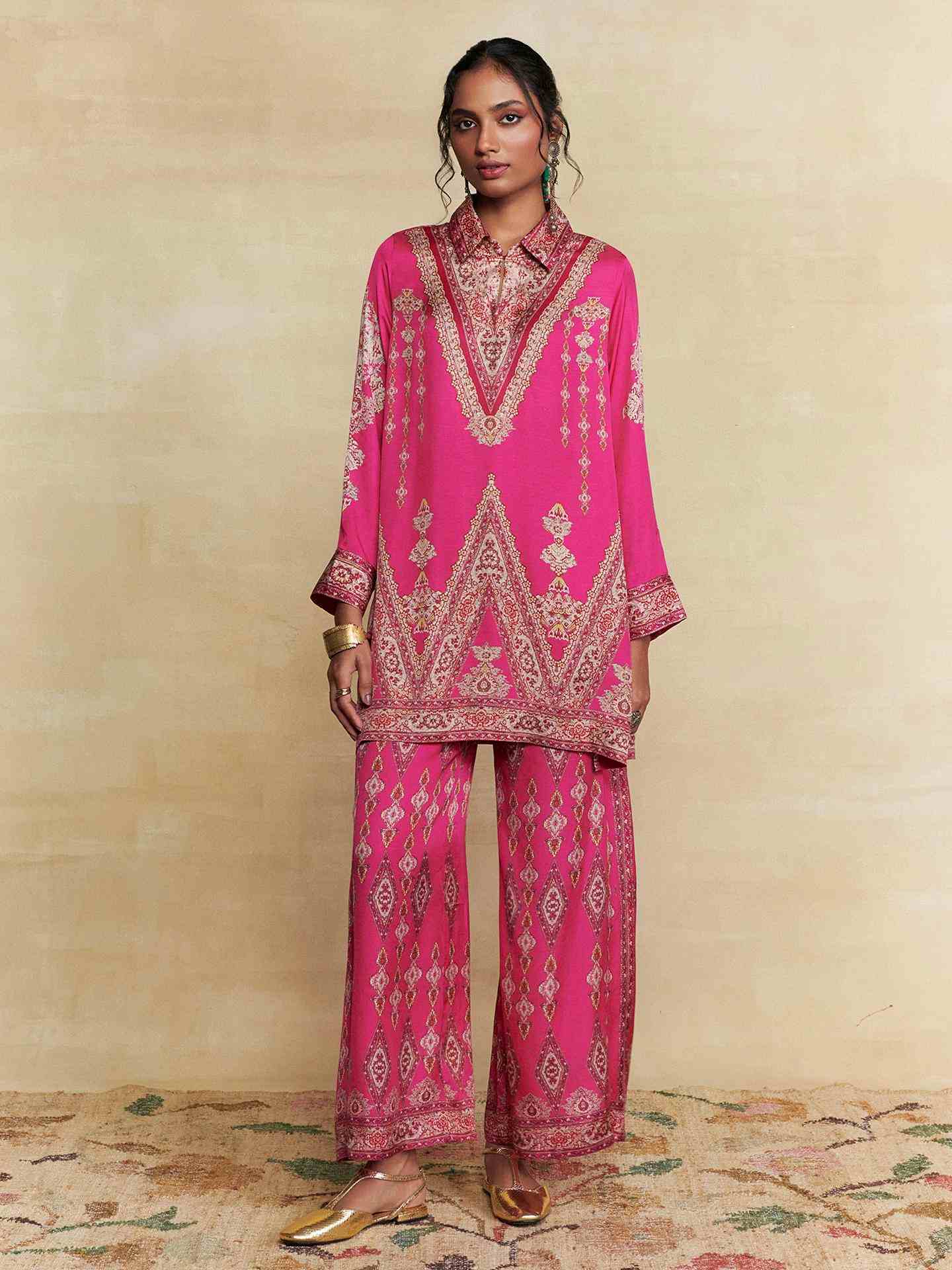 Fushia Caspian Carpet Cord Set