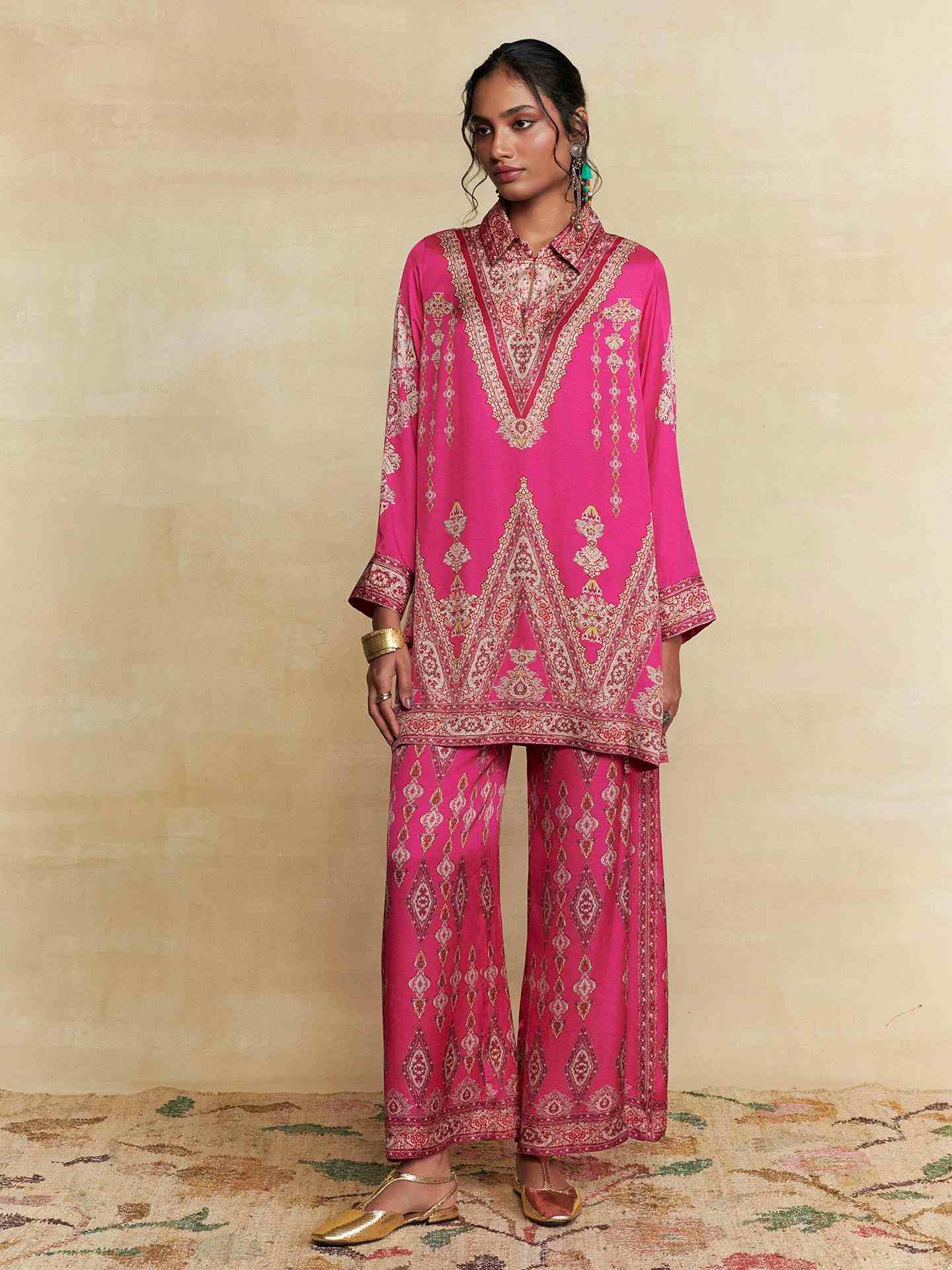 Fushia Caspian Carpet Cord Set