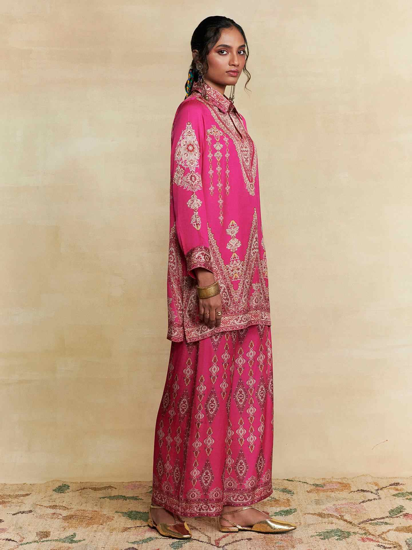 Fushia Caspian Carpet Cord Set